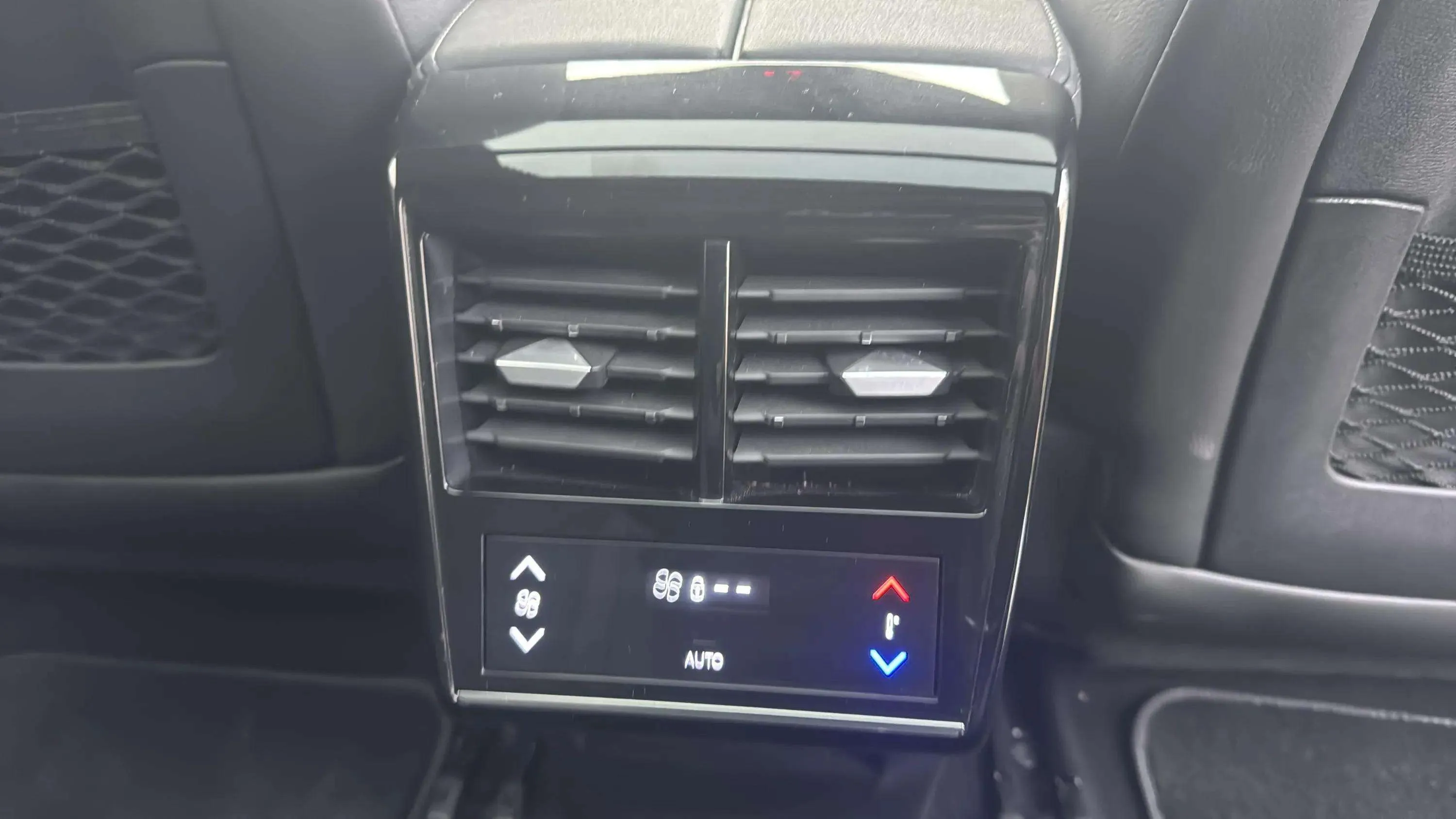 DS DS 7 BlueHDi 130 Bastille - foto 19
