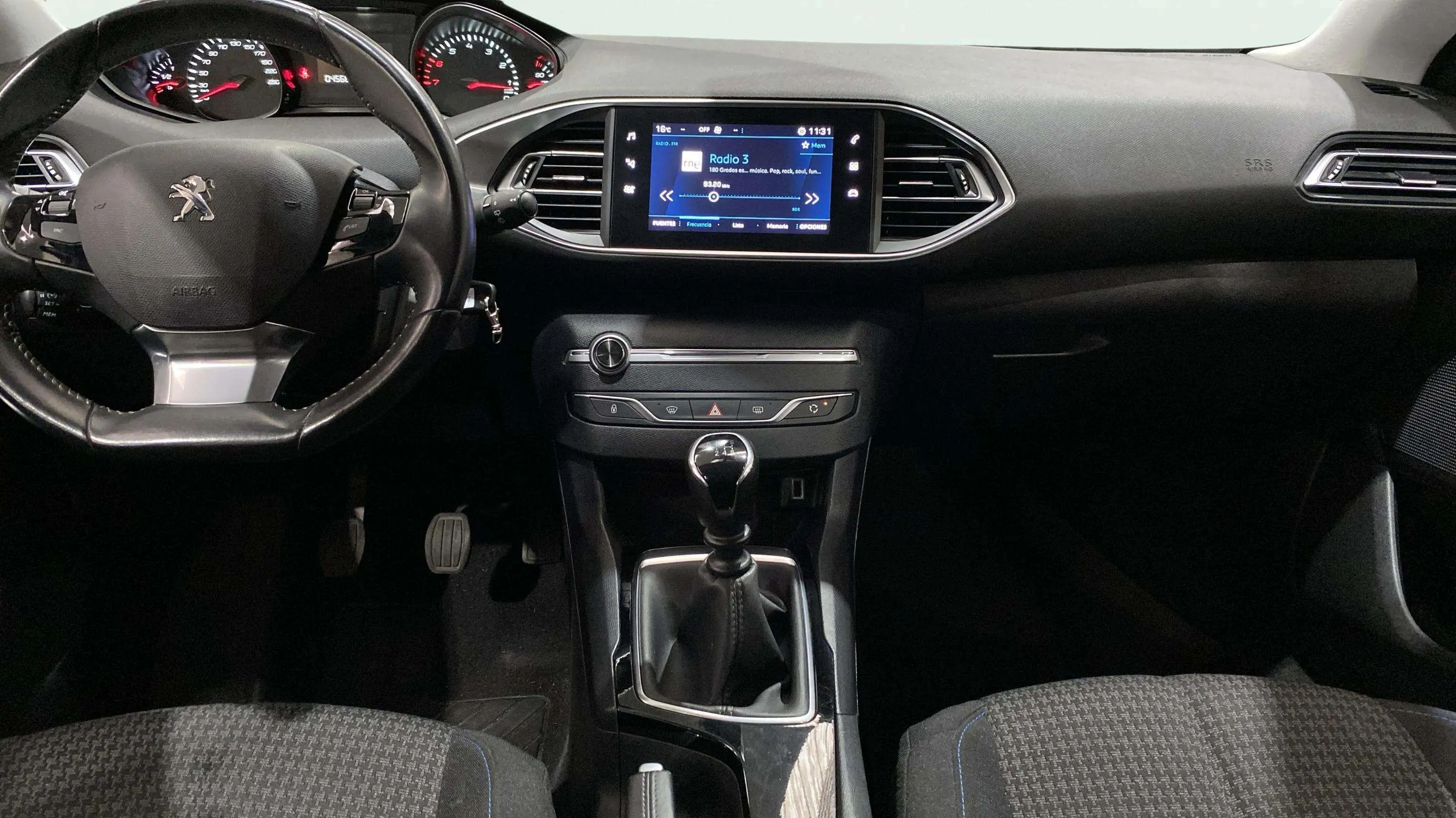 Peugeot 308 Active Pack PureTech 130 - foto 23