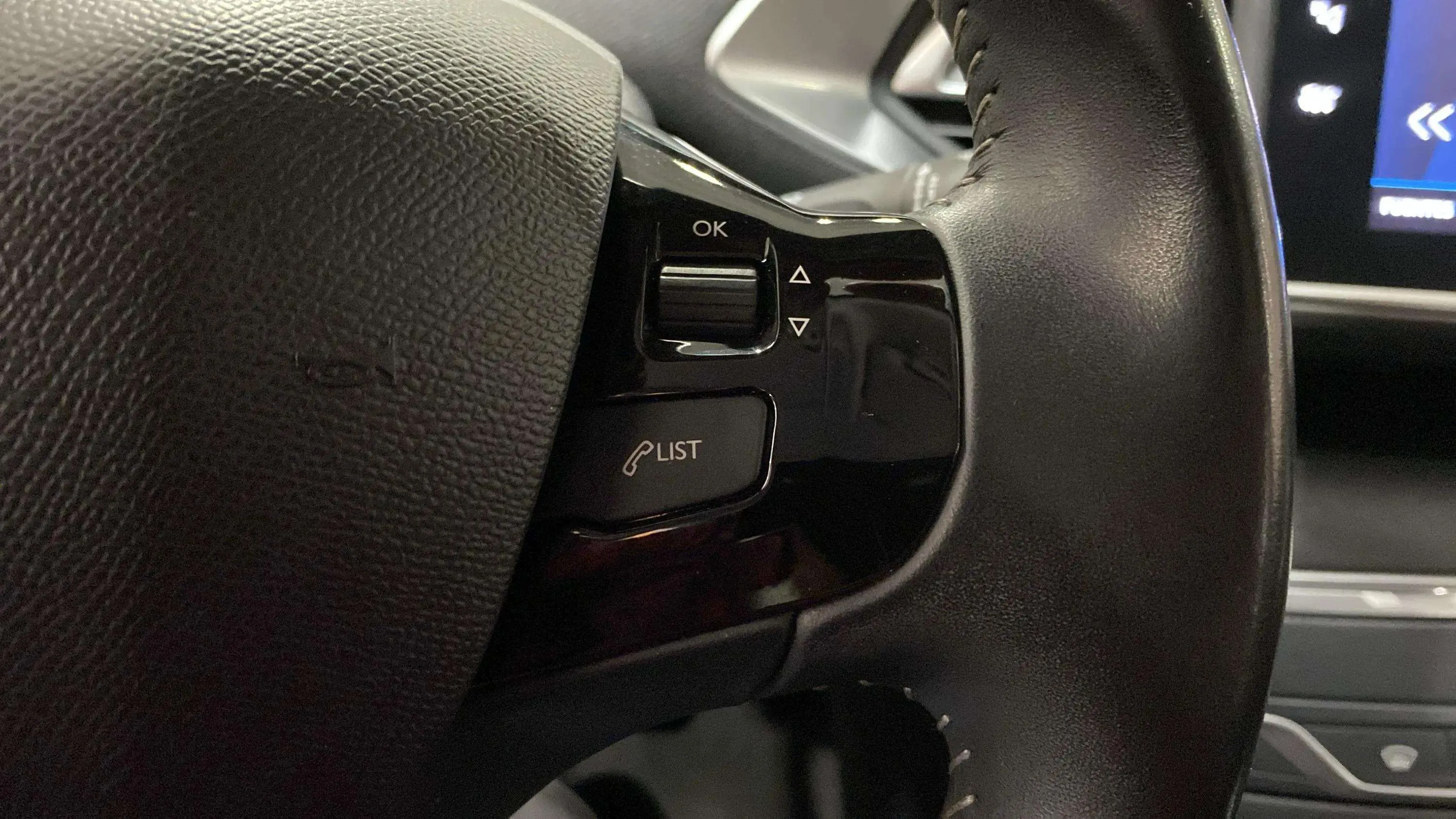 Peugeot 308 Active Pack PureTech 130 - foto 19