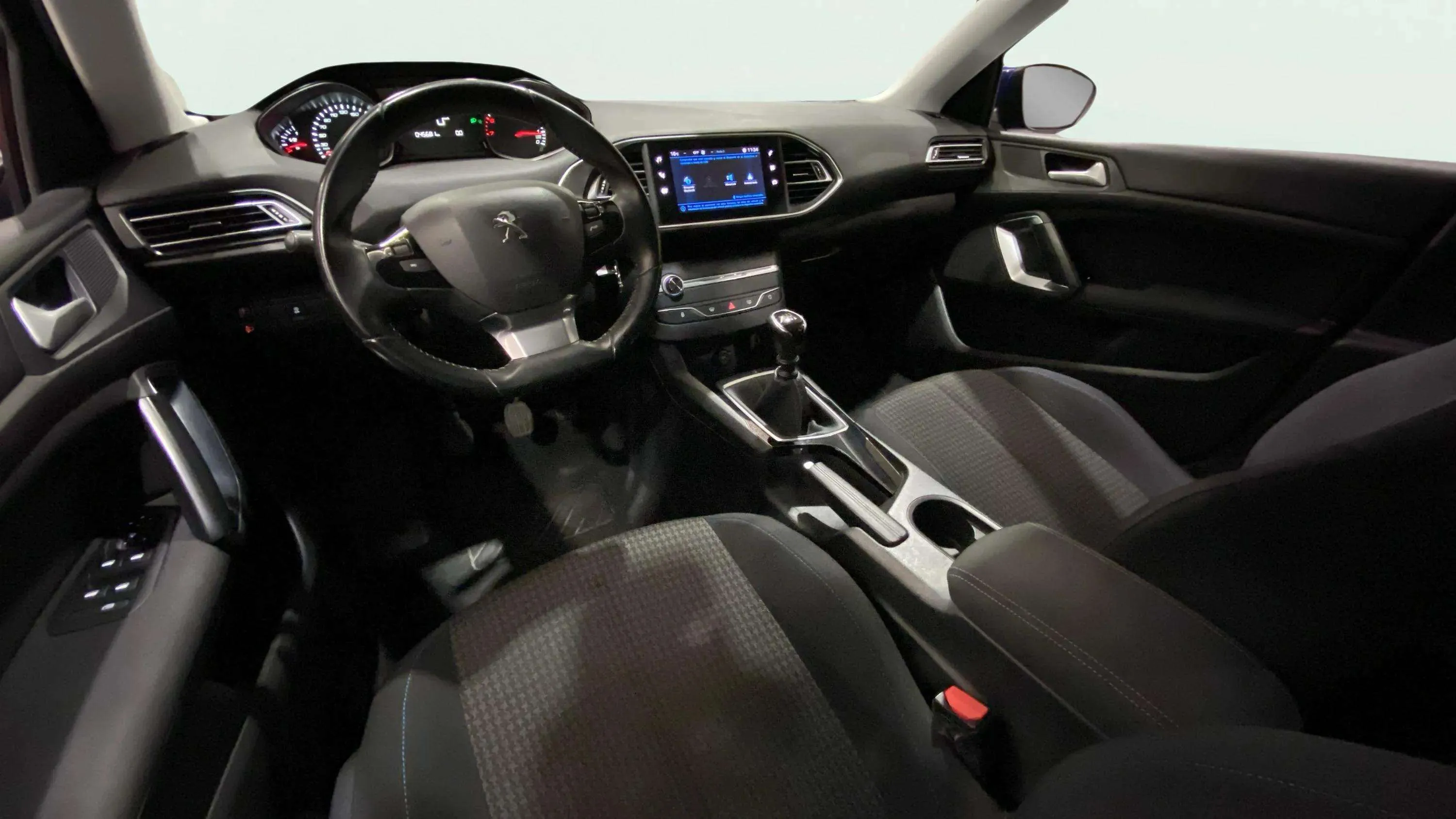 Peugeot 308 Active Pack PureTech 130 - foto 31