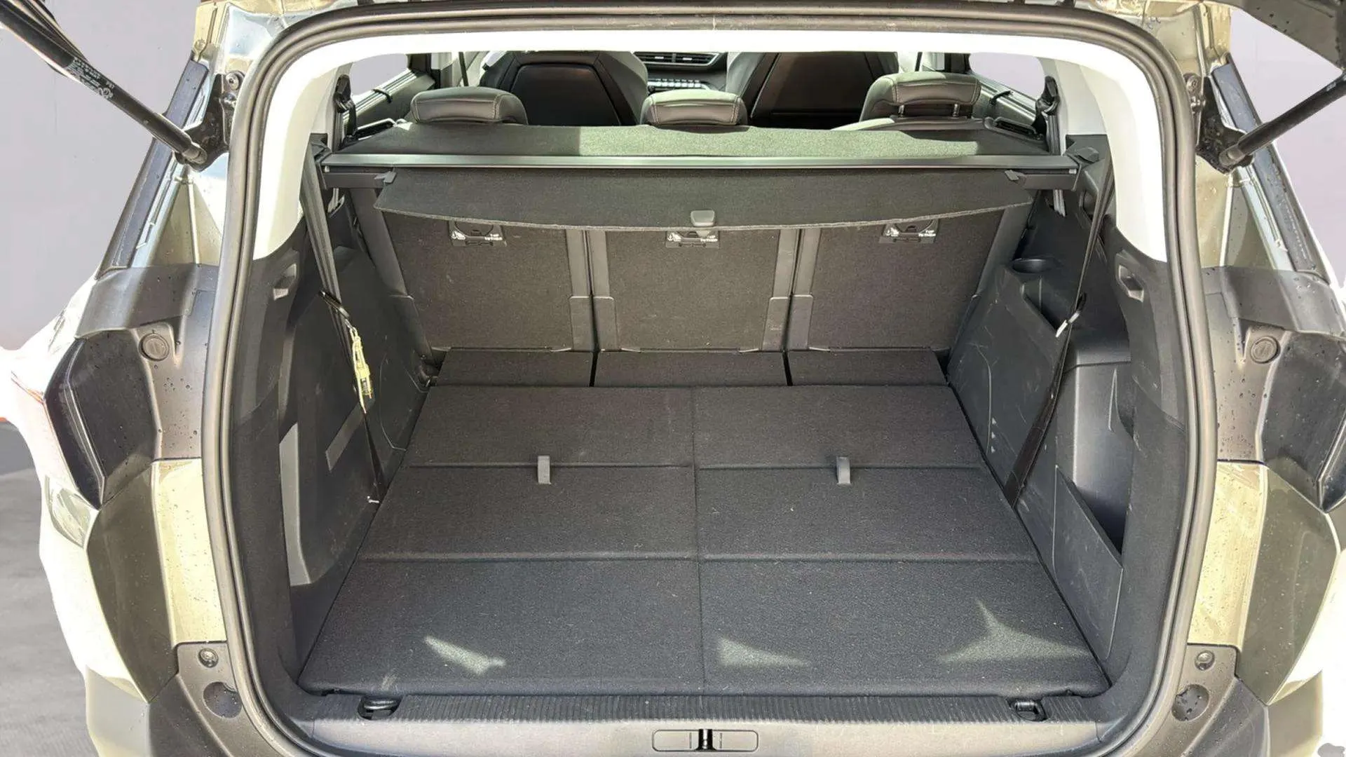 Peugeot 5008 Allure 1.2L PureTech - foto 13