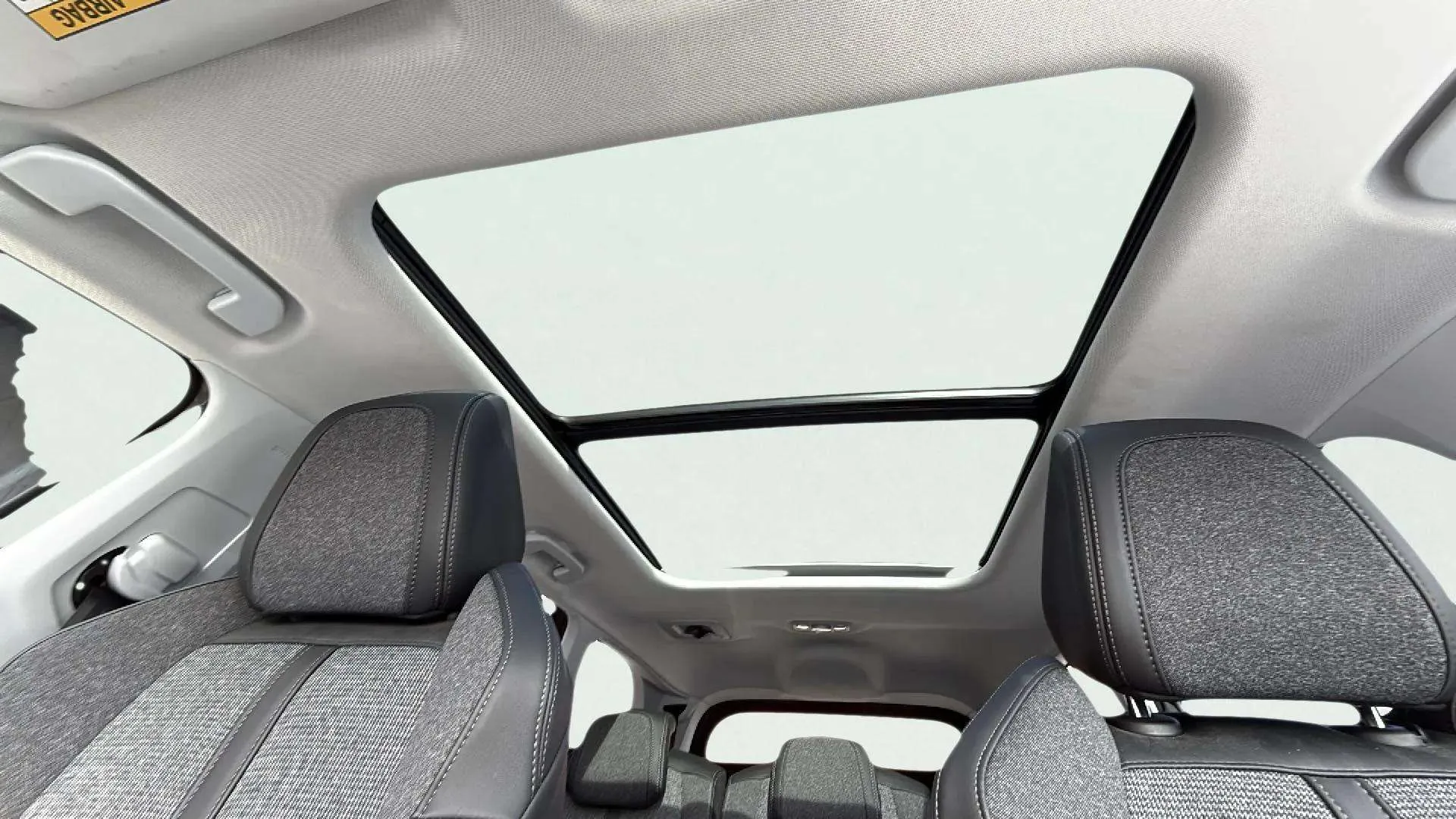 Peugeot 5008 Allure 1.2L PureTech - foto 19