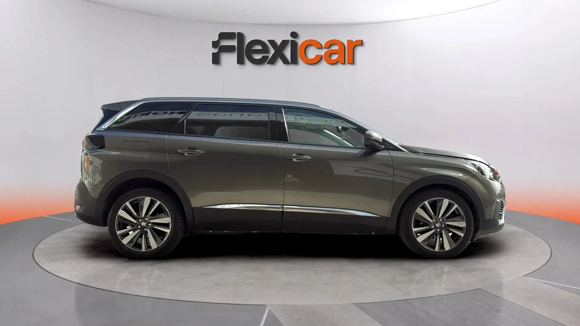 Peugeot 5008 Allure 1.2L PureTech - foto 3