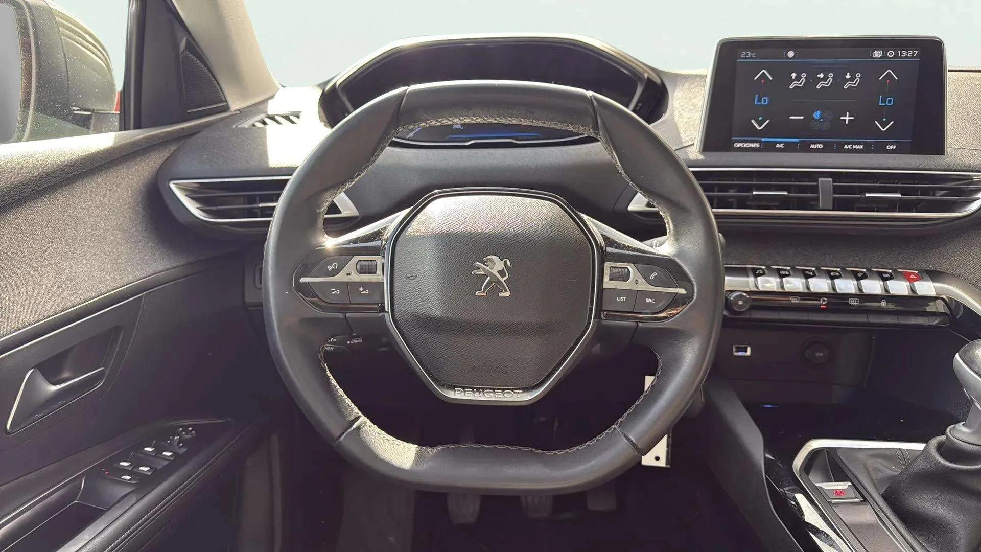 Peugeot 5008 Allure 1.2L PureTech - foto 8