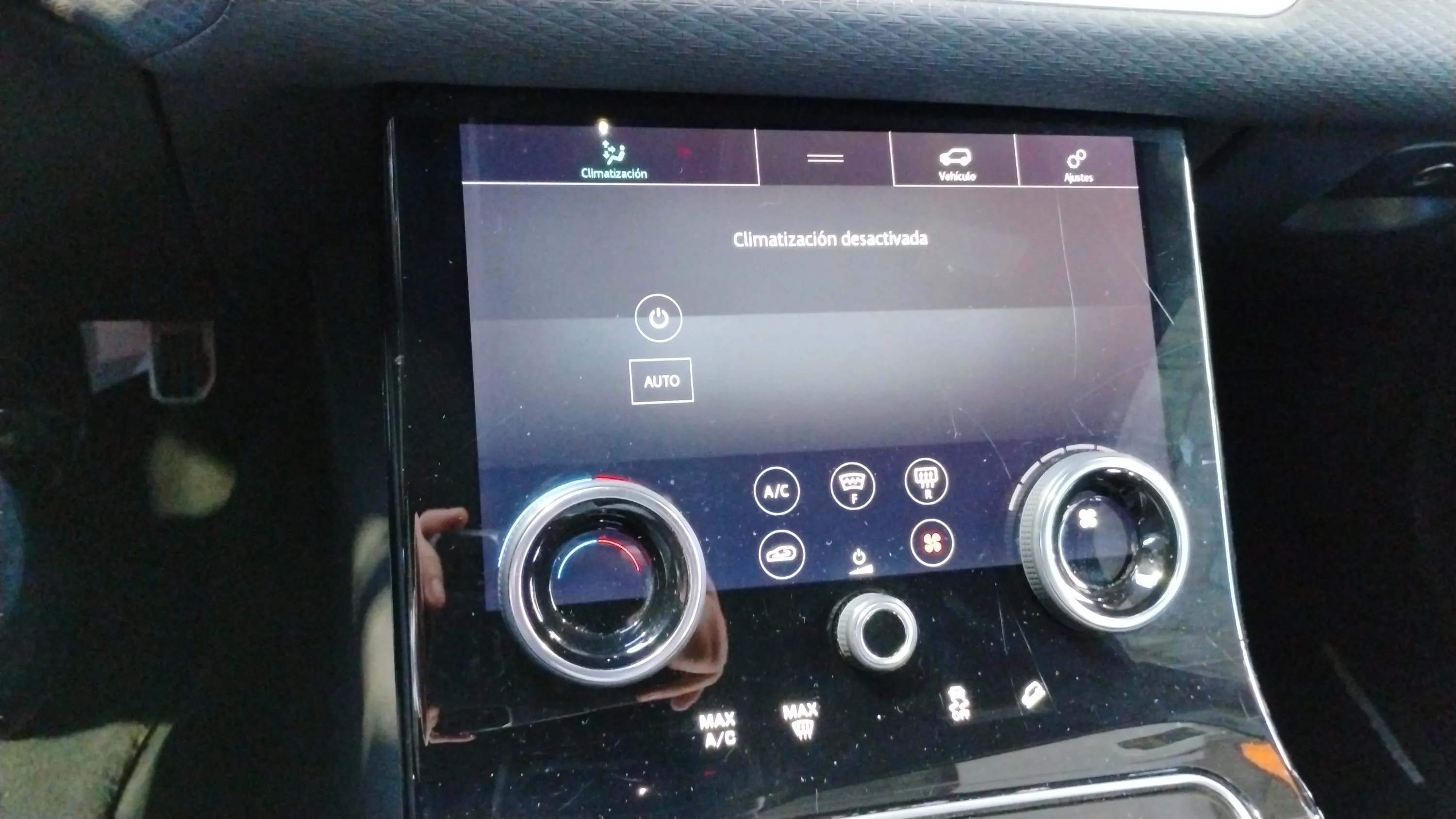 Land Rover Range Rover Velar 2.0 D180 R-Dynamic 4WD - foto 19
