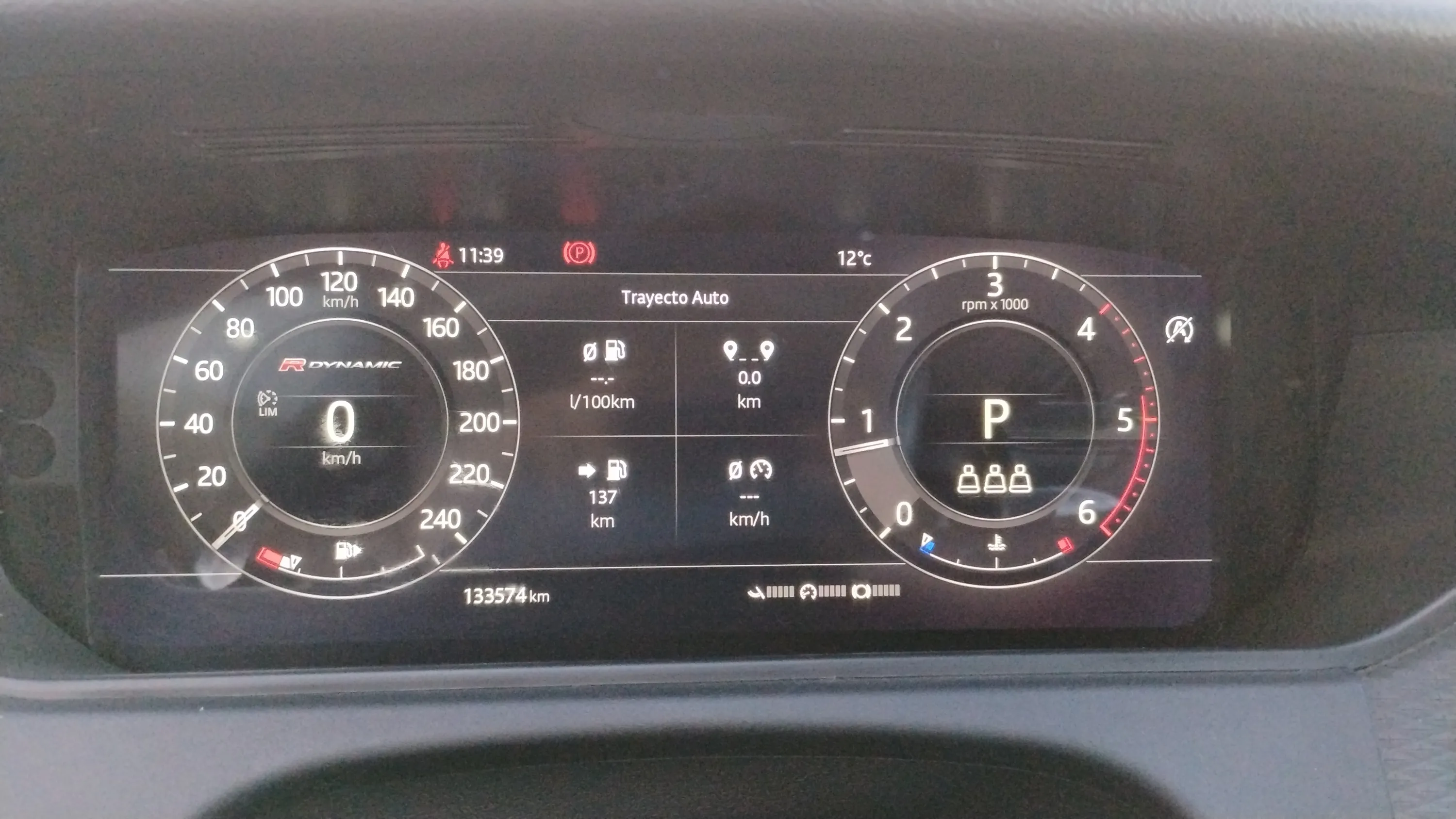 Land Rover Range Rover Velar 2.0 D180 R-Dynamic 4WD - foto 13