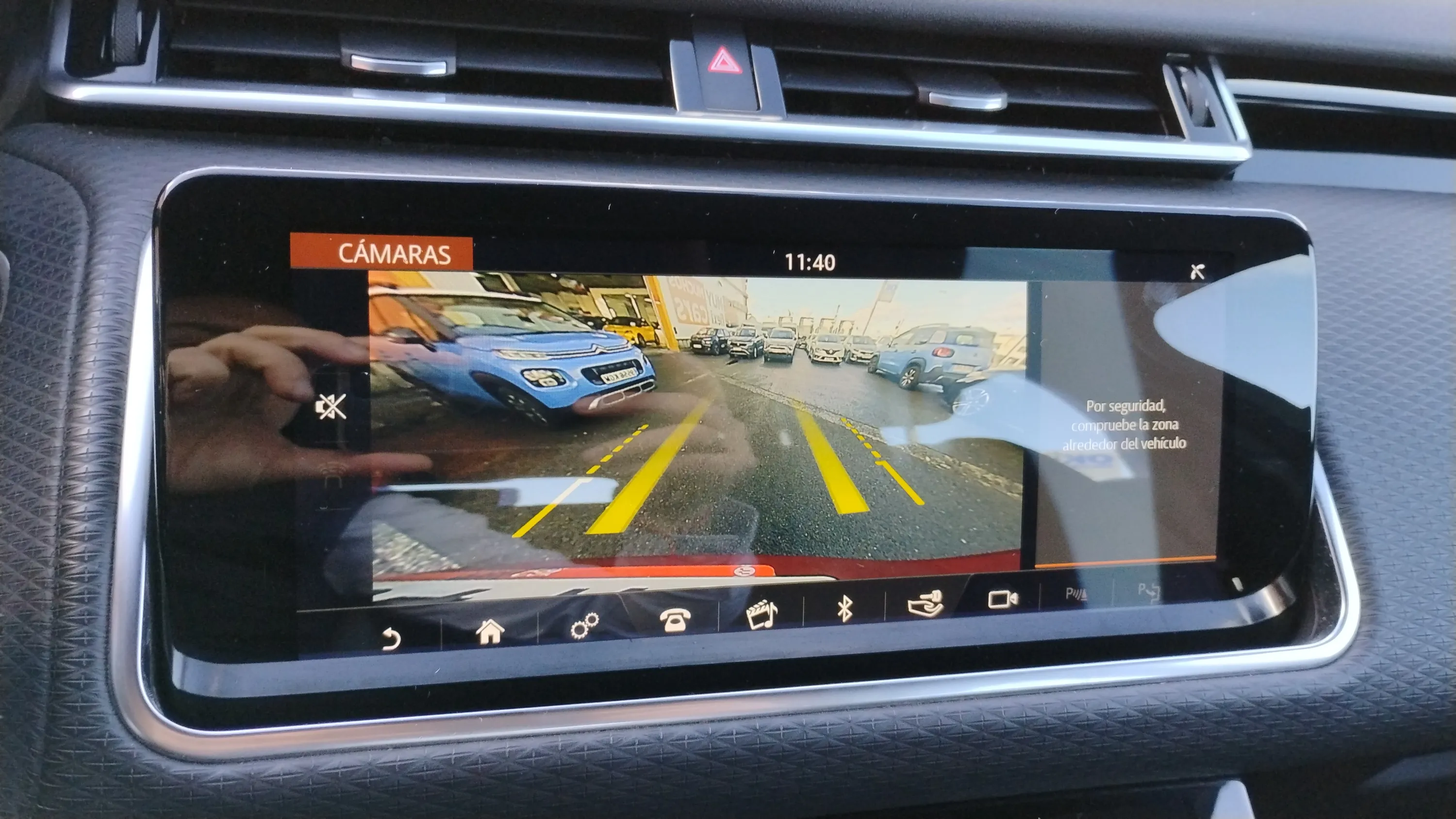 Land Rover Range Rover Velar 2.0 D180 R-Dynamic 4WD - foto 18