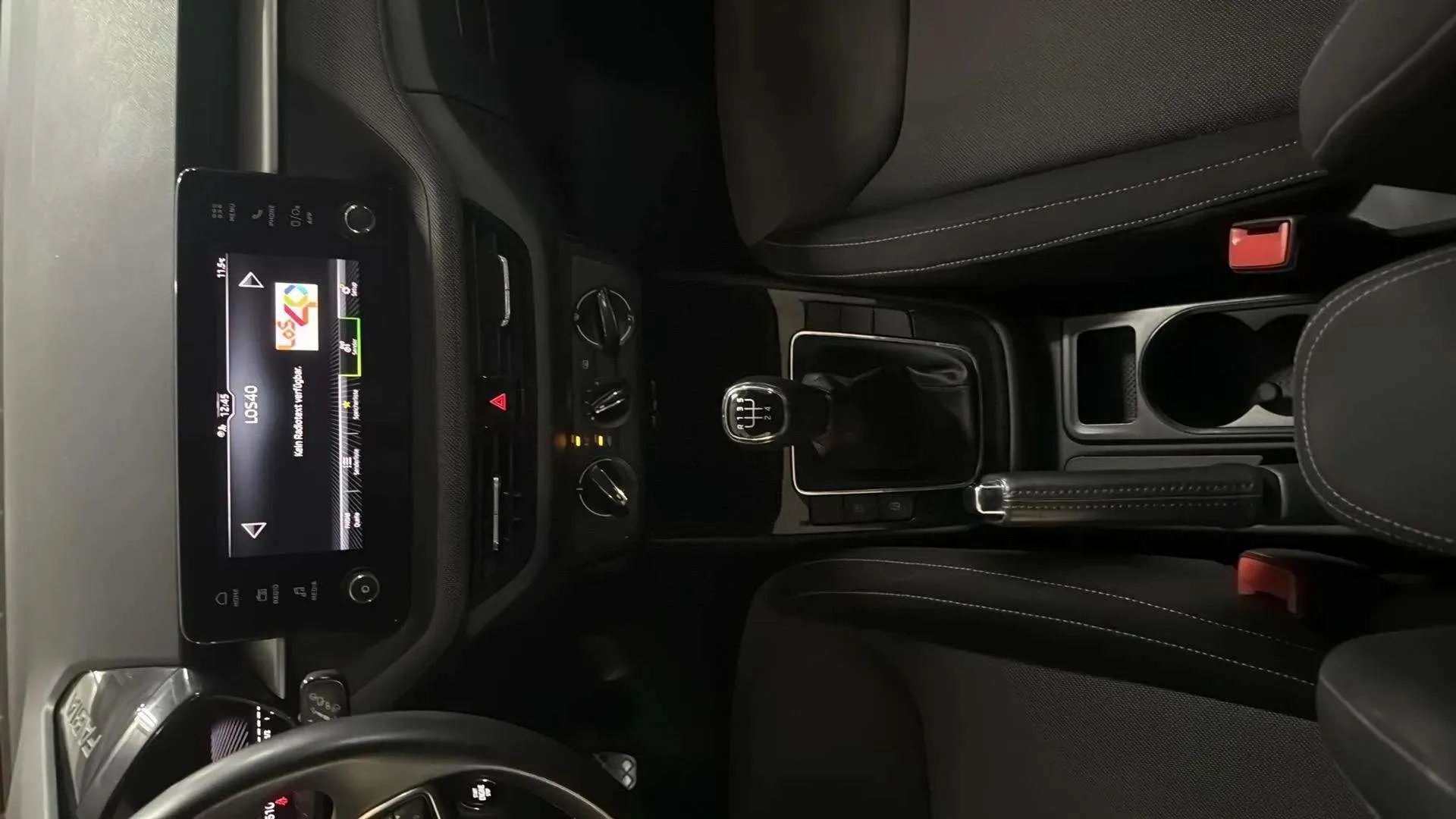 Škoda Fabia 1.0 TSI Selection - foto 21