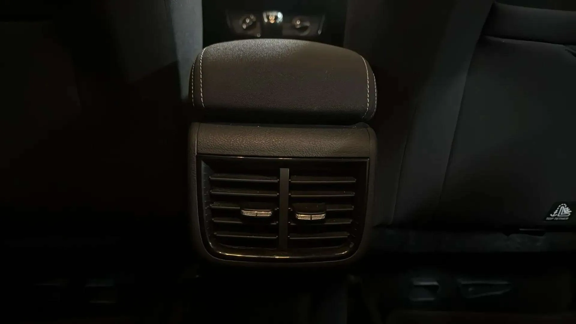 Škoda Fabia 1.0 TSI Selection - foto 22