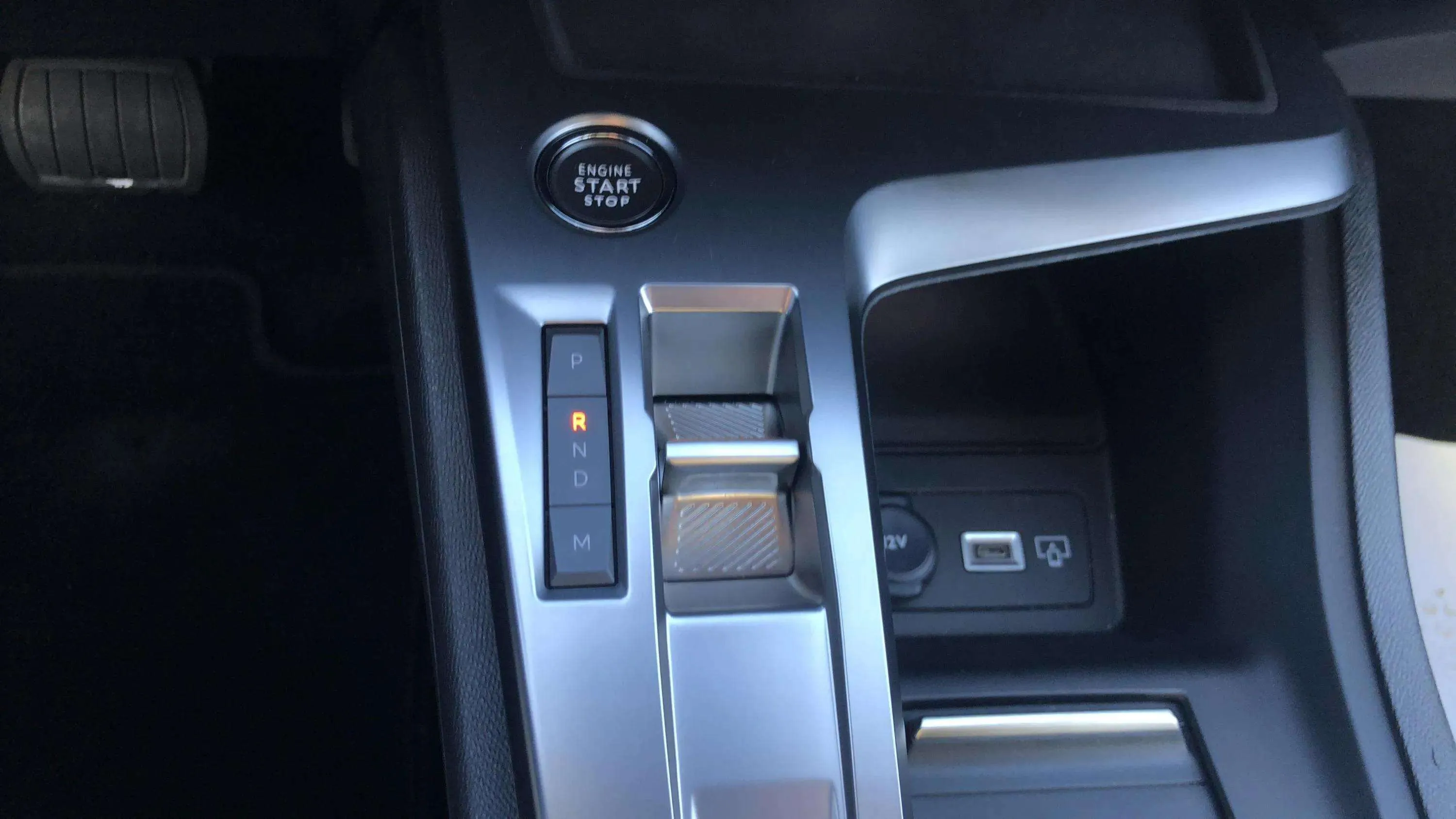 Peugeot 308 SW Active BlueHDi 130 EAT8 - foto 20