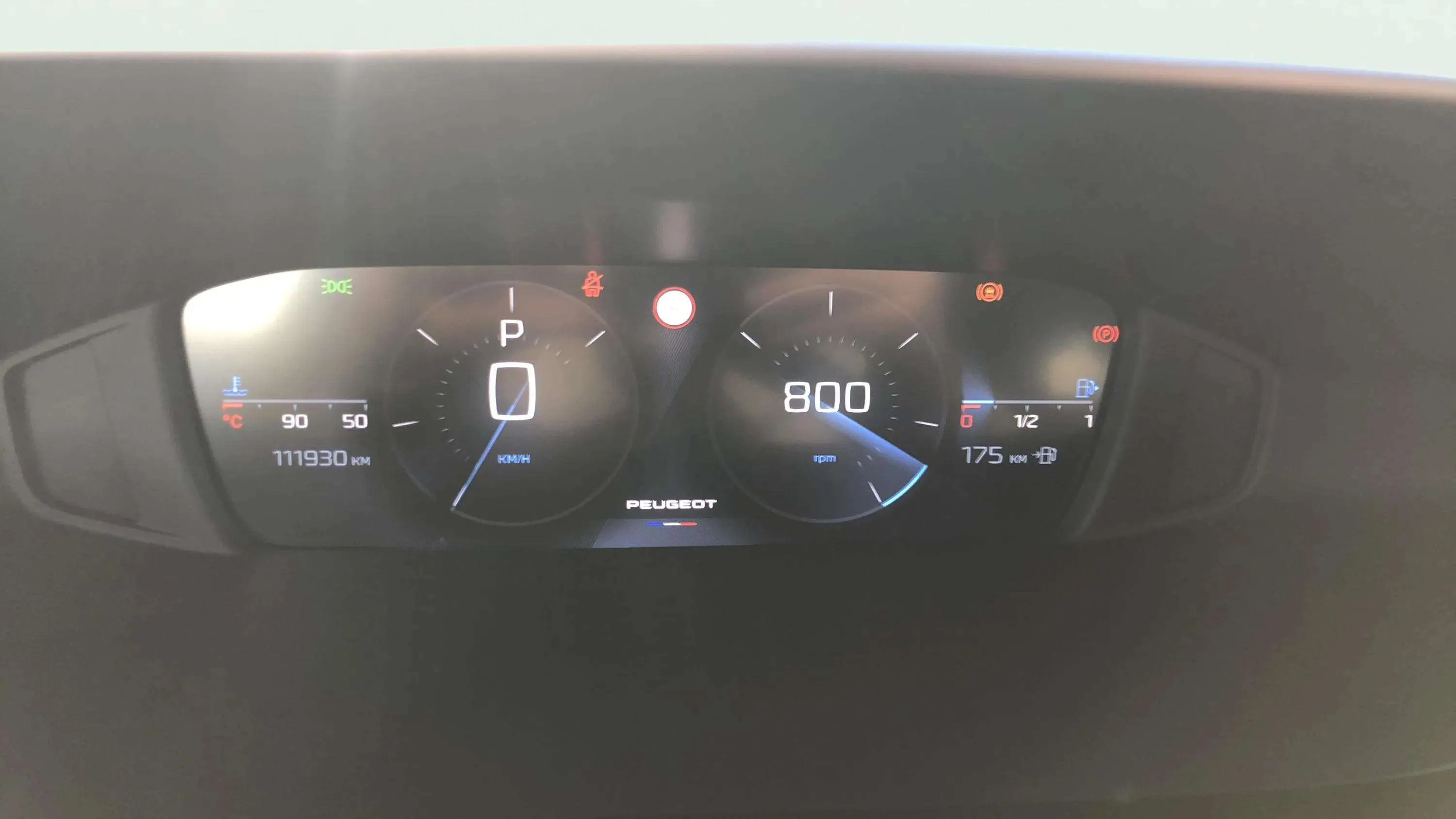Peugeot 308 SW Active BlueHDi 130 EAT8 - foto 13