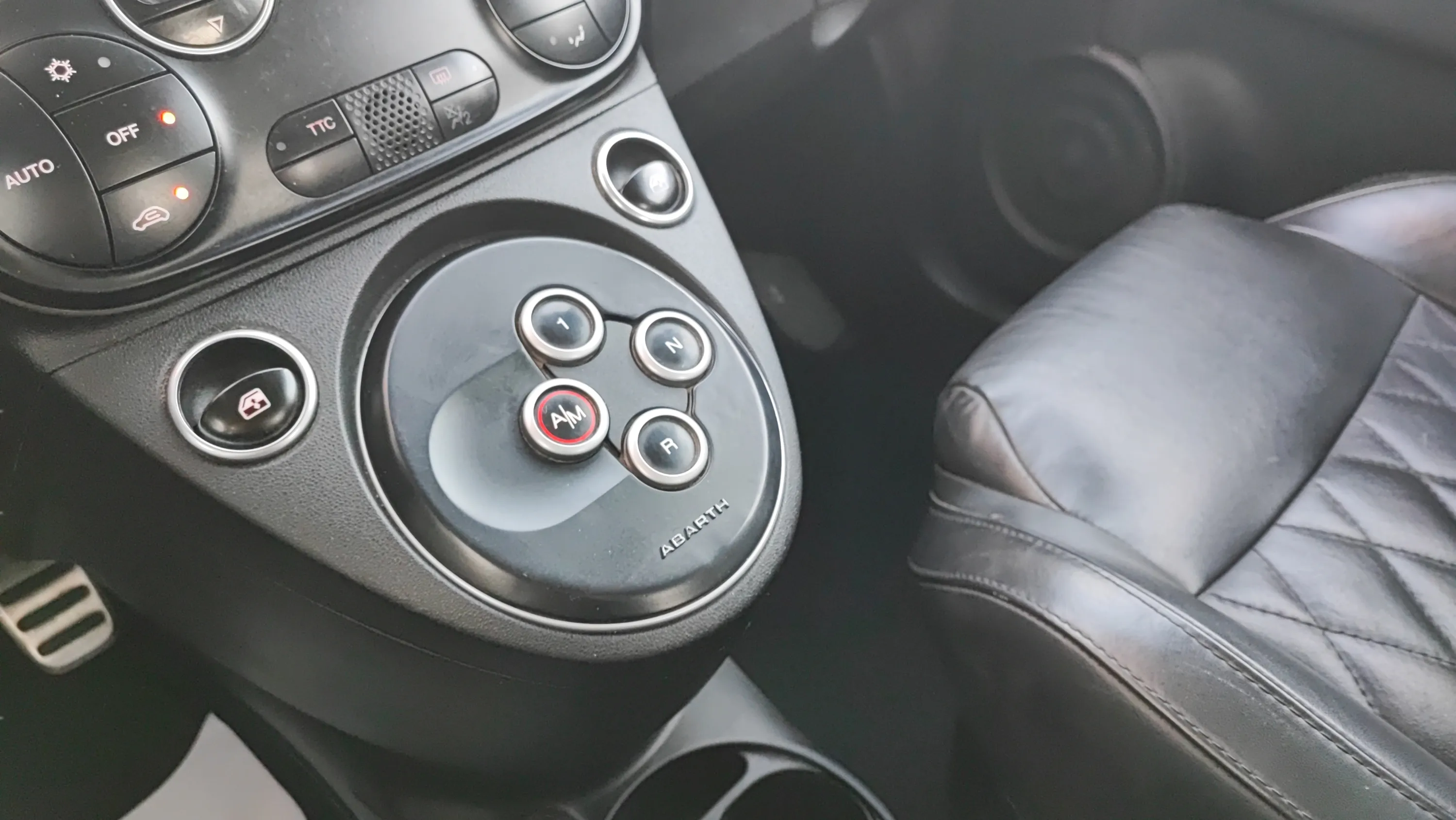 Abarth 500 595C Turismo 1.4 16v T-Jet E6D - foto 26