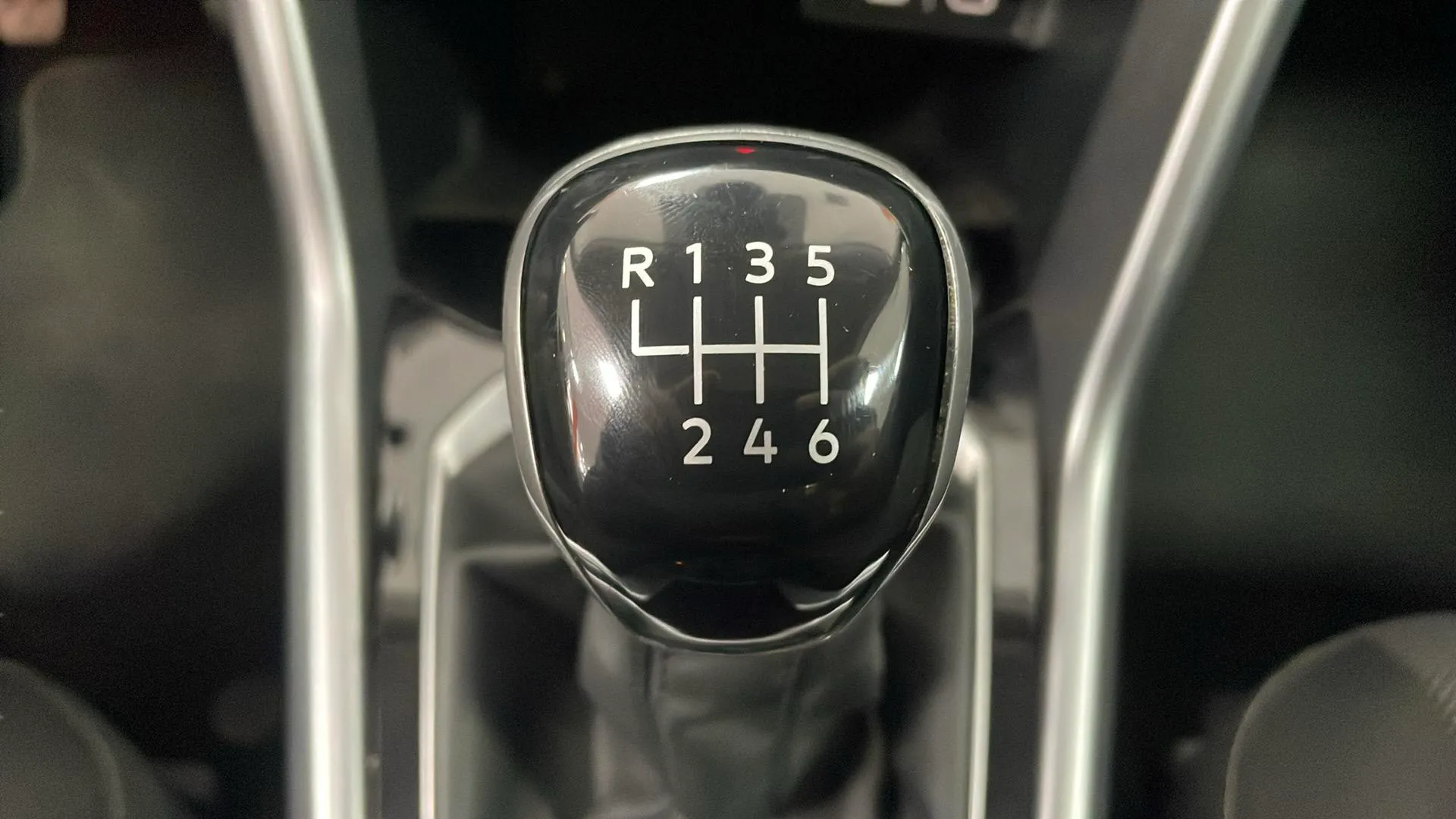 Volkswagen T-Roc Life 1.5 TSI - foto 18