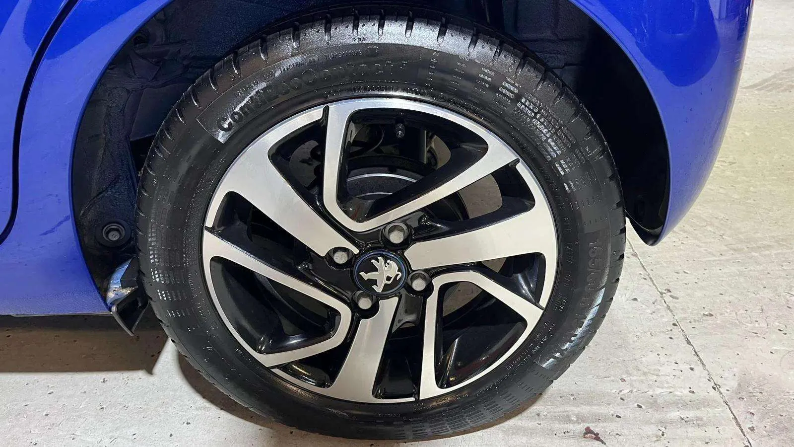 Peugeot 108 Allure VTi - foto 9