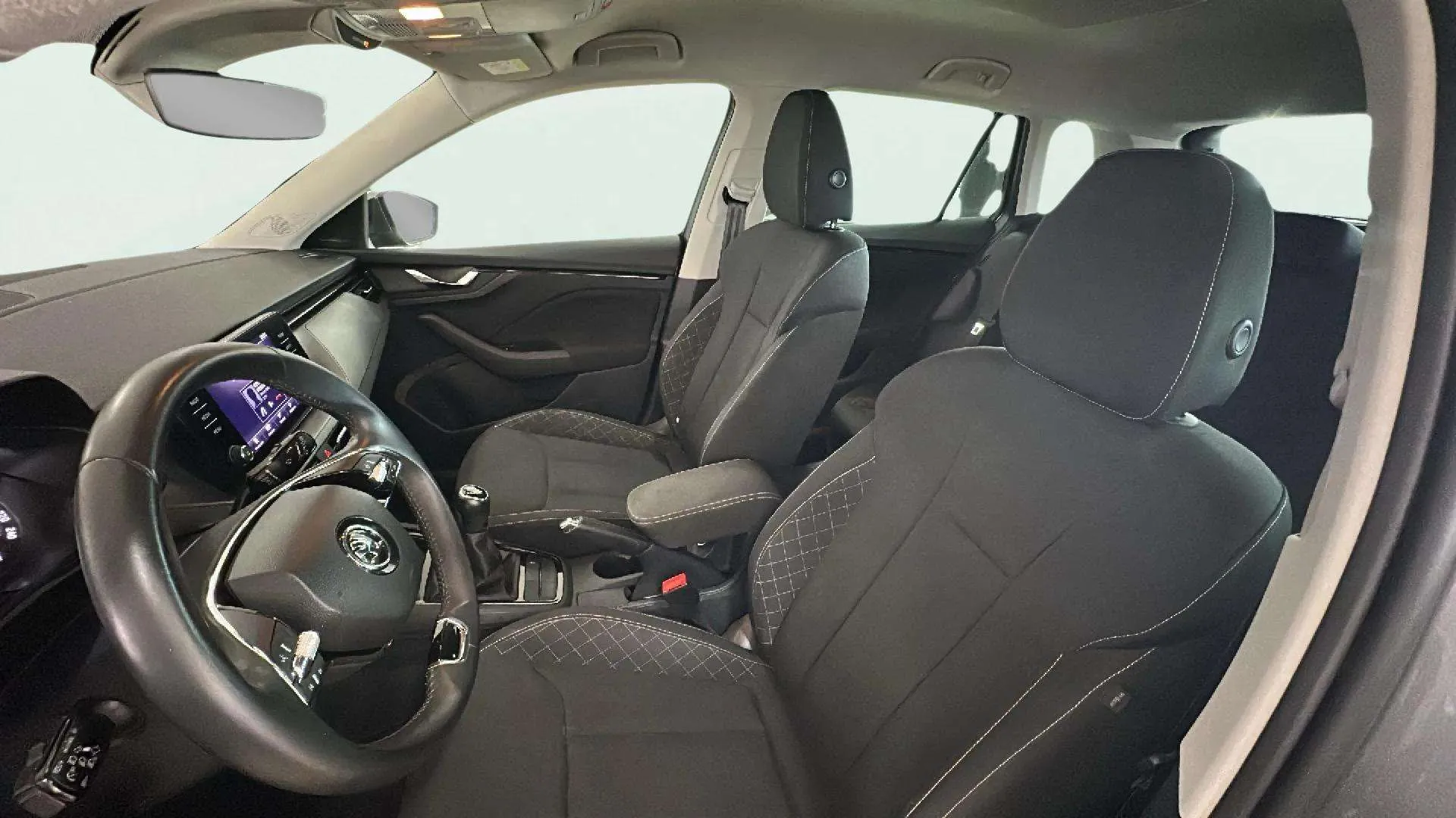 Škoda Kamiq 1.0 TSI Ambition - foto 9