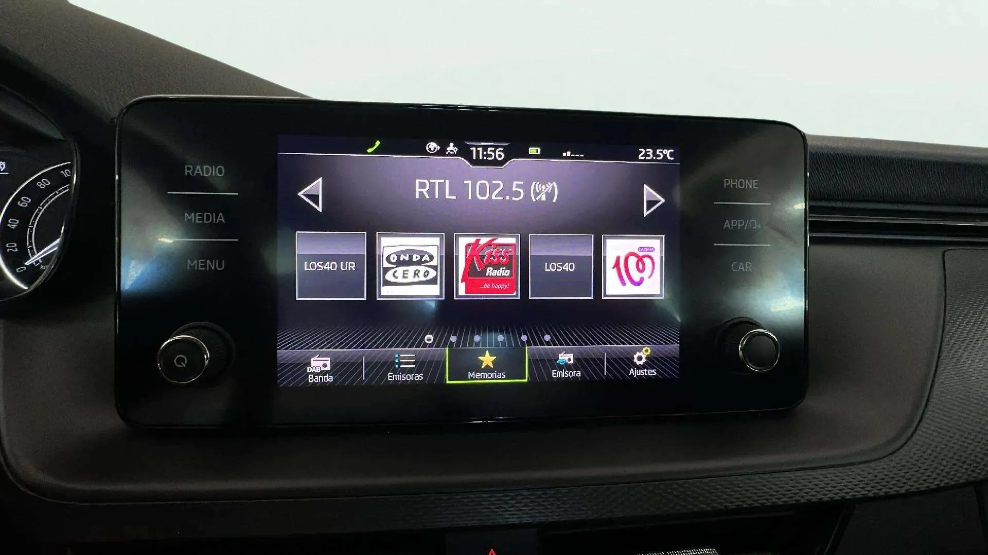 Škoda Kamiq 1.0 TSI Ambition - foto 12