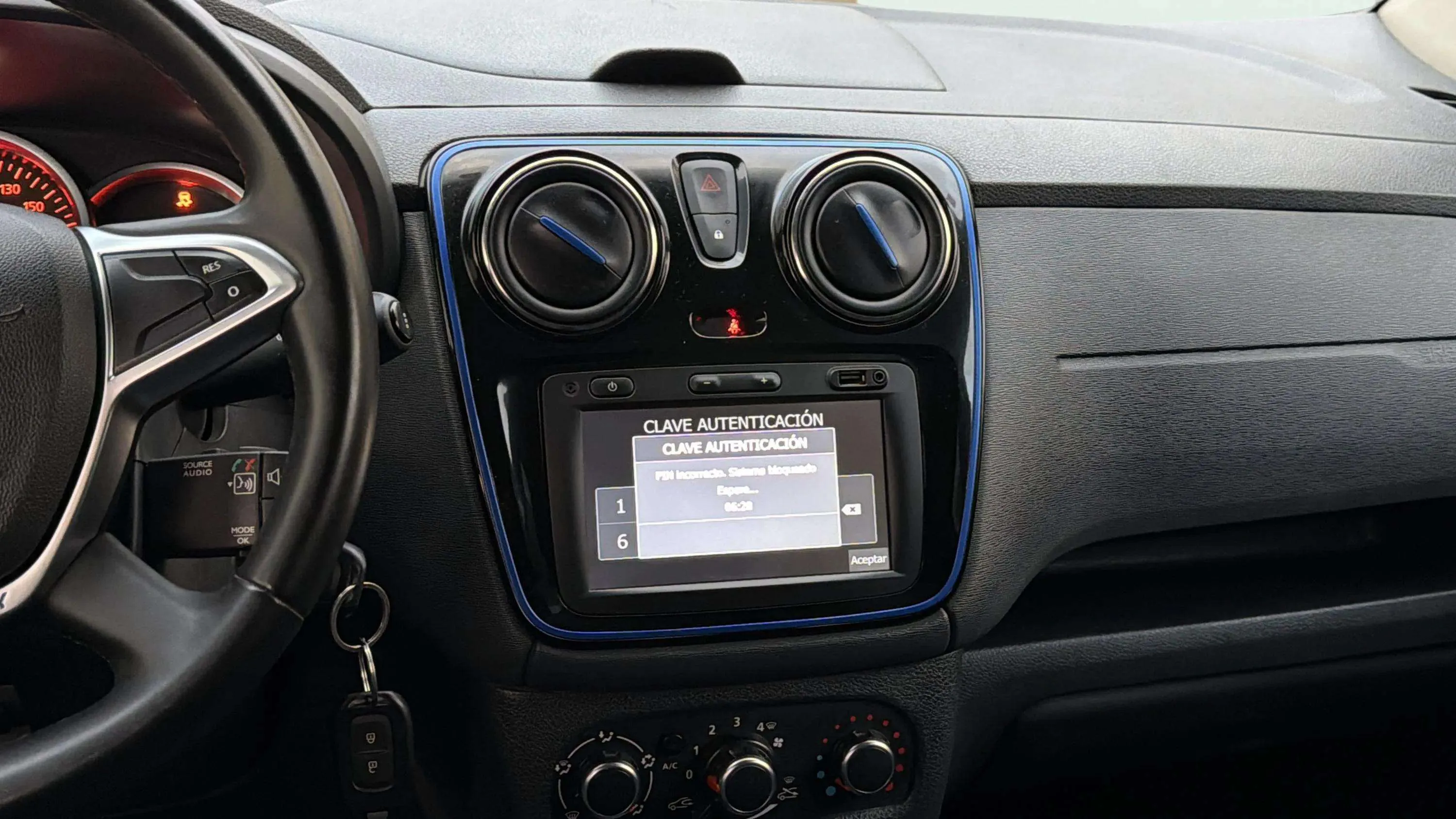 Dacia Lodgy SL Aniversario Blue dCi 7 plazas - foto 10