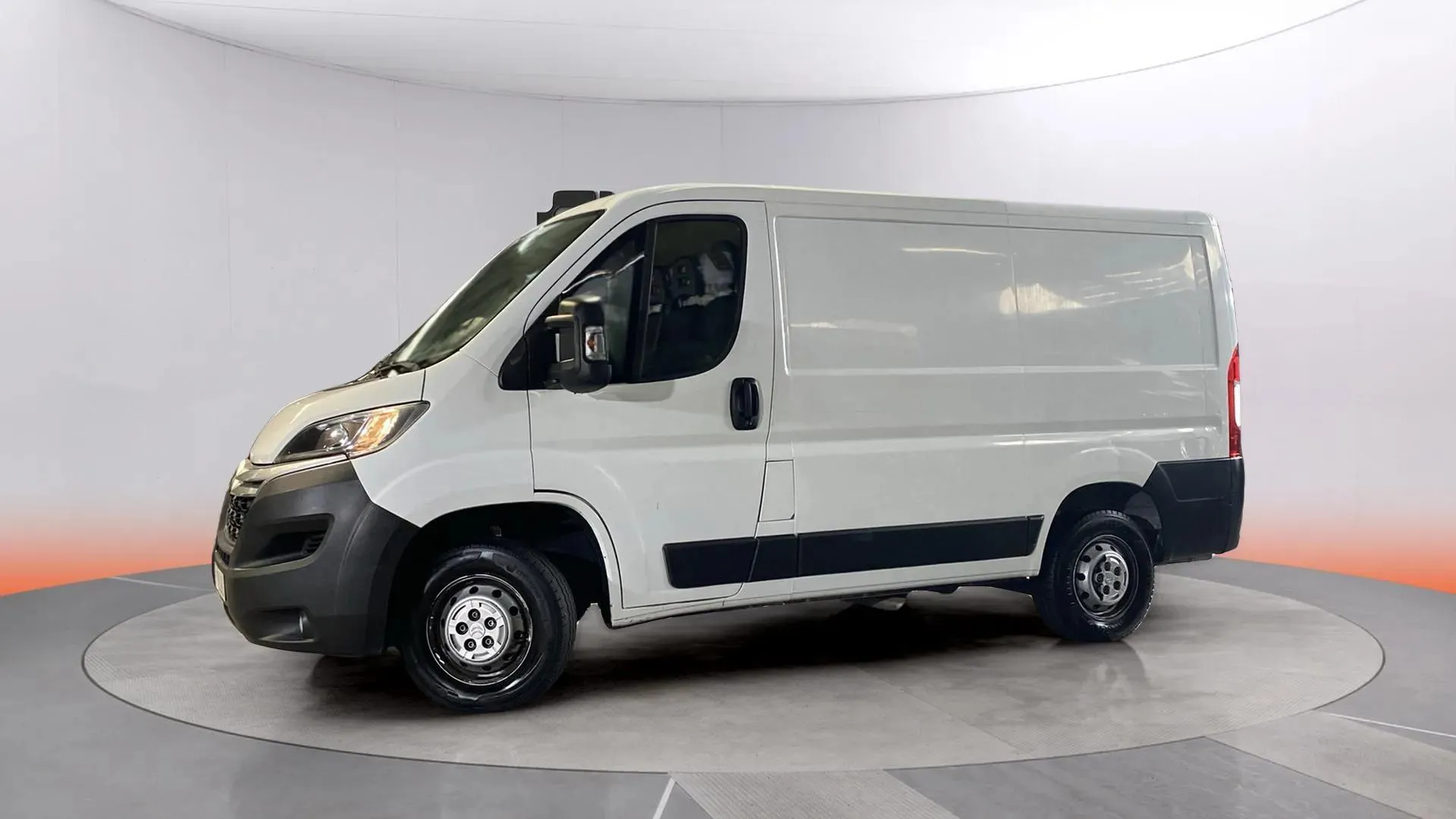 Citroën Jumper BlueHDi Furgón 30L1H1 - foto 10
