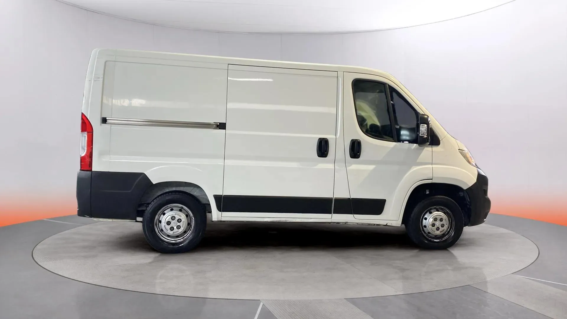 Citroën Jumper BlueHDi Furgón 30L1H1 - foto 7