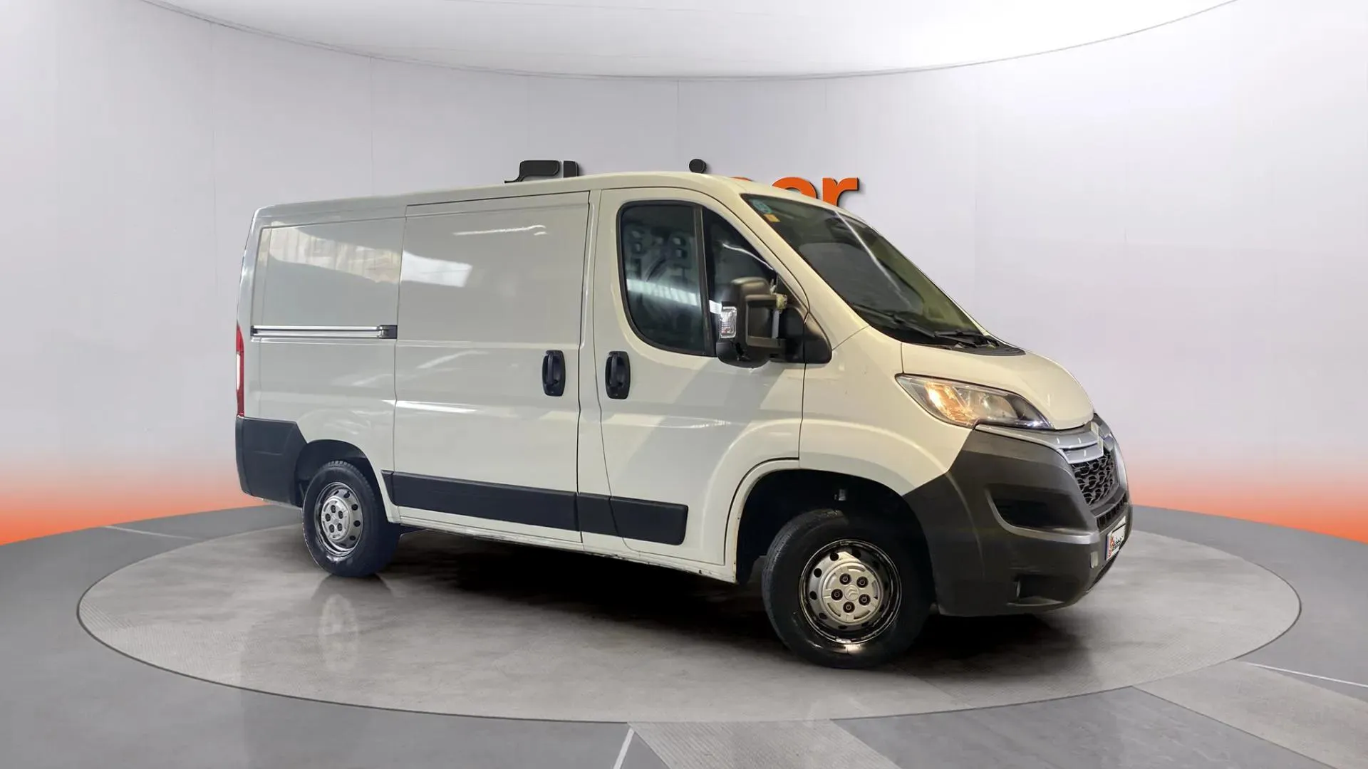 Citroën Jumper BlueHDi Furgón 30L1H1 - foto 2