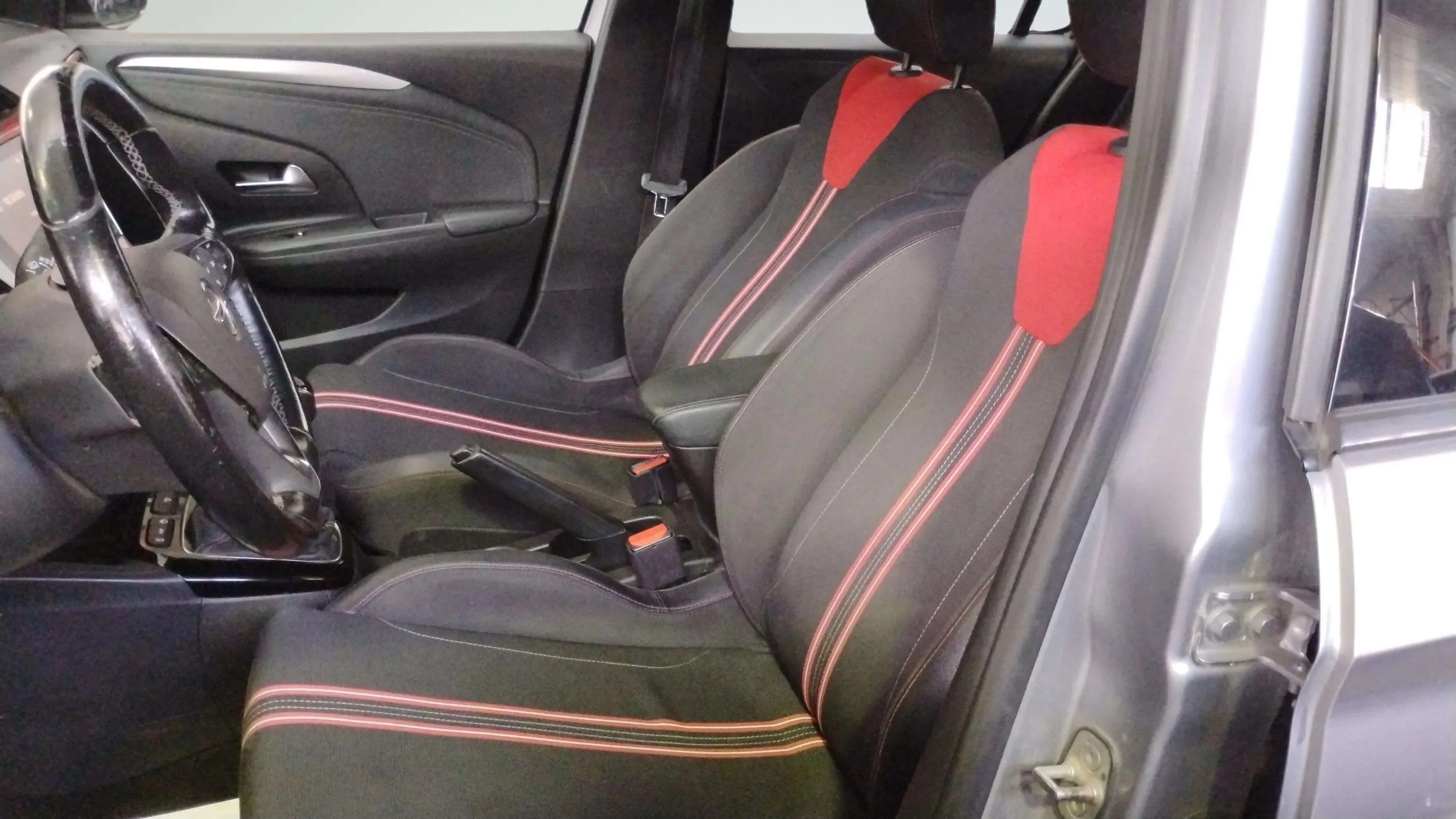 Opel Corsa 1.2T XHL GS-Line - foto 17