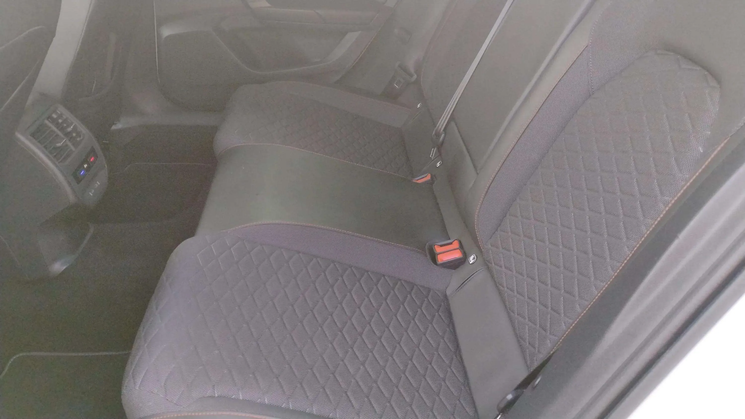 SEAT León 1.4 e-Hybrid DSG-6 FR - foto 18