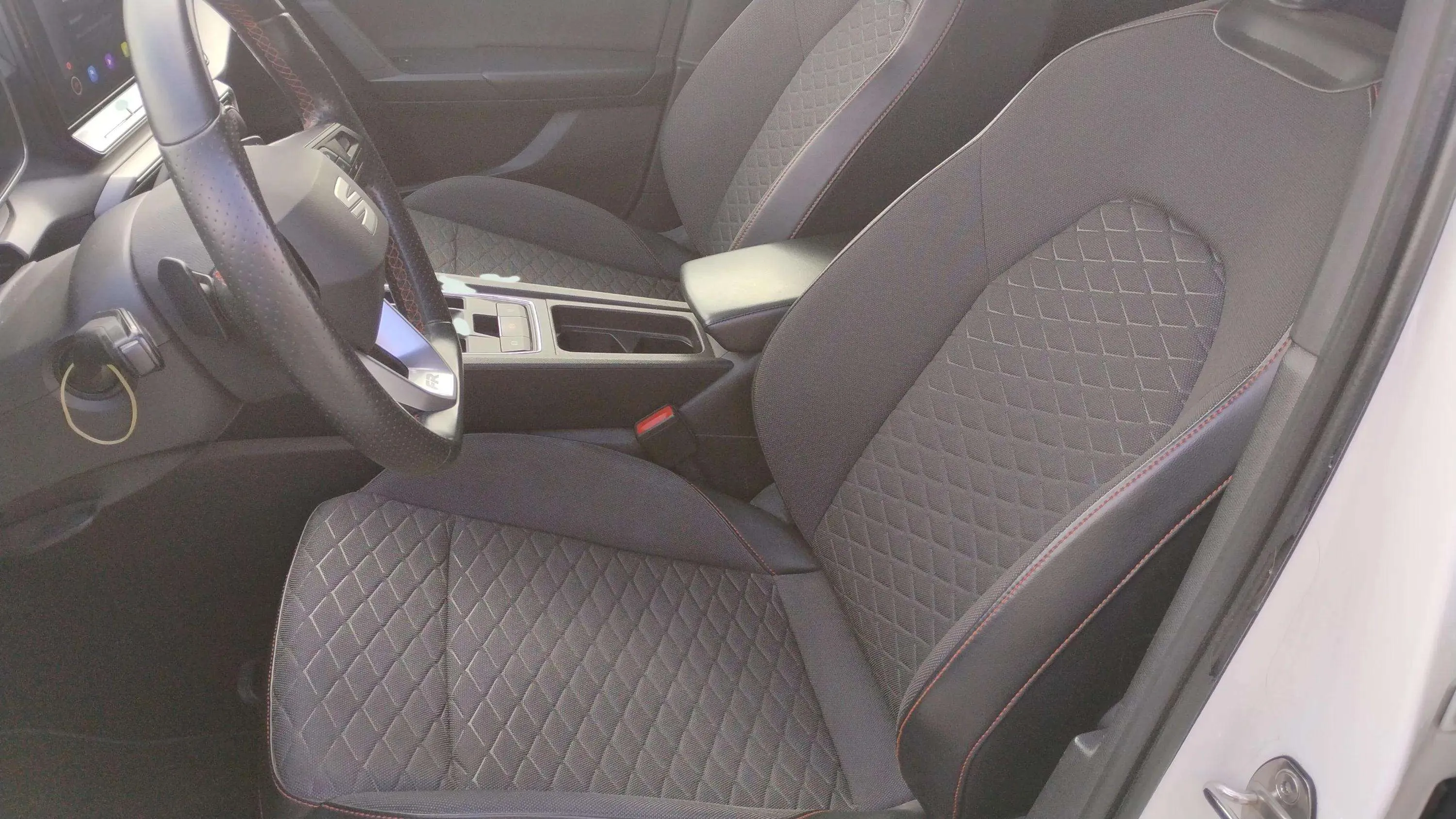 SEAT León 1.4 e-Hybrid DSG-6 FR - foto 17