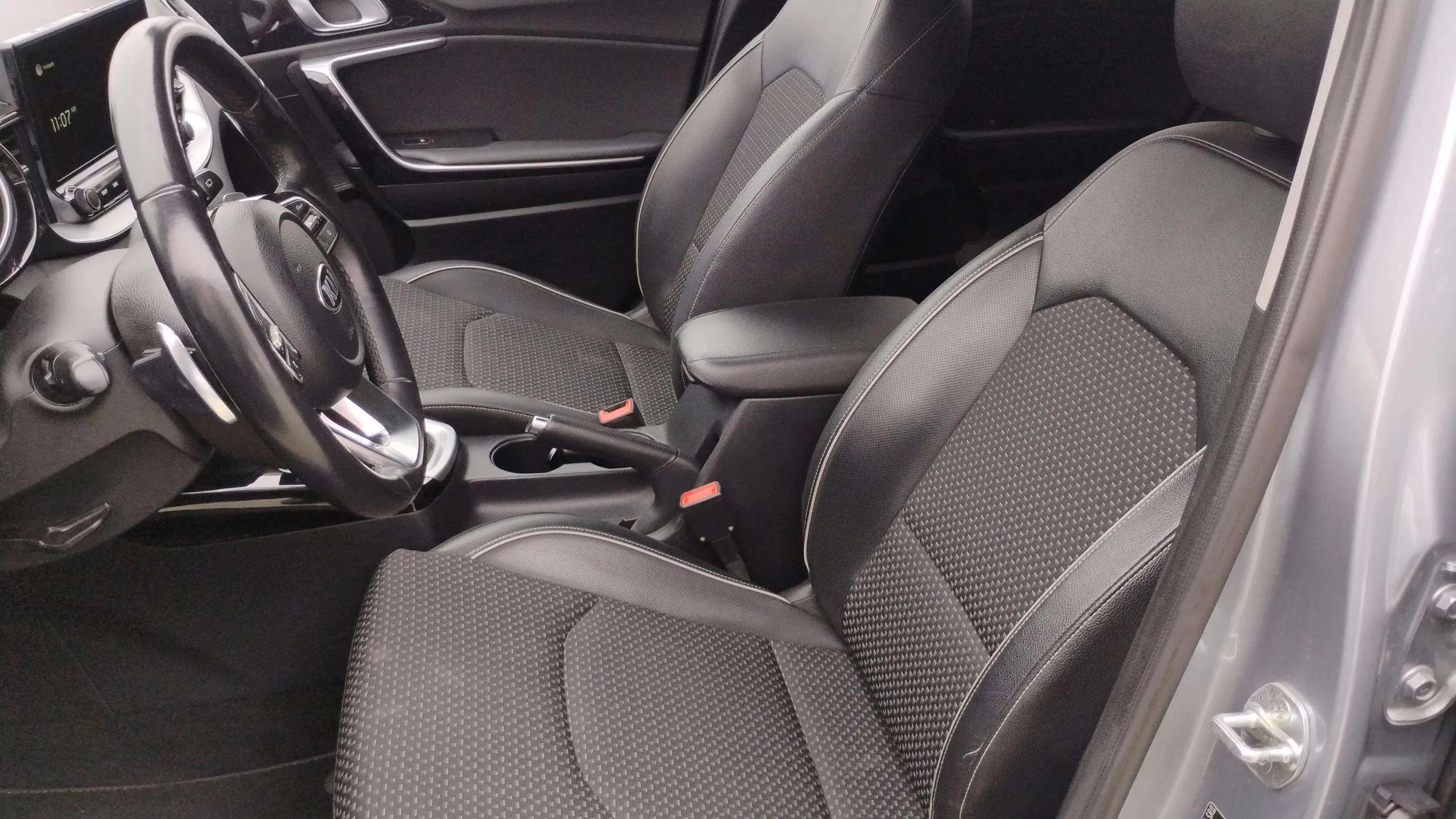 Kia Ceed Tourer 1.6 MHEV Tech DCT - foto 11