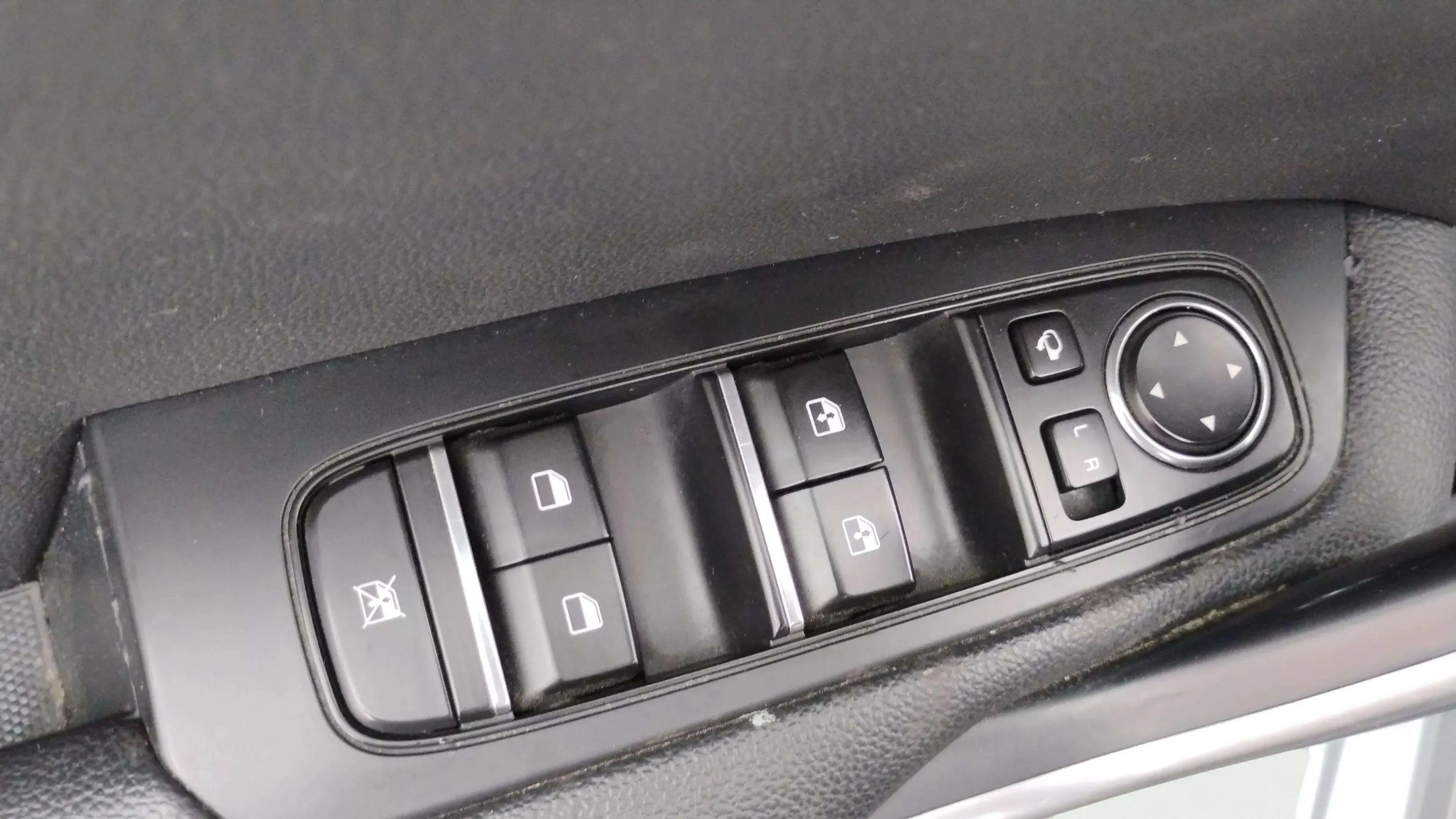 Kia Ceed Tourer 1.6 MHEV Tech DCT - foto 10