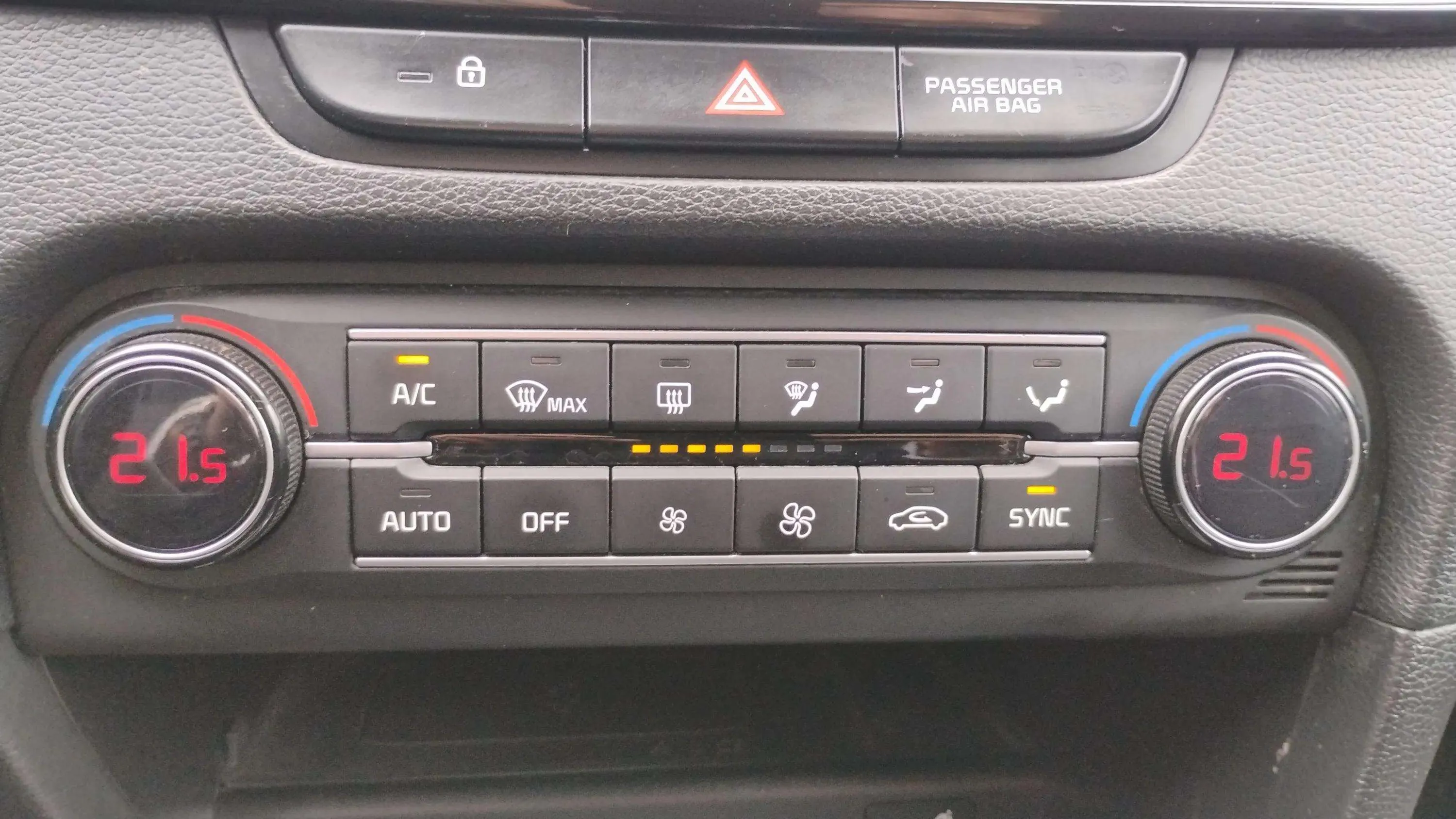 Kia Ceed Tourer 1.6 MHEV Tech DCT - foto 19