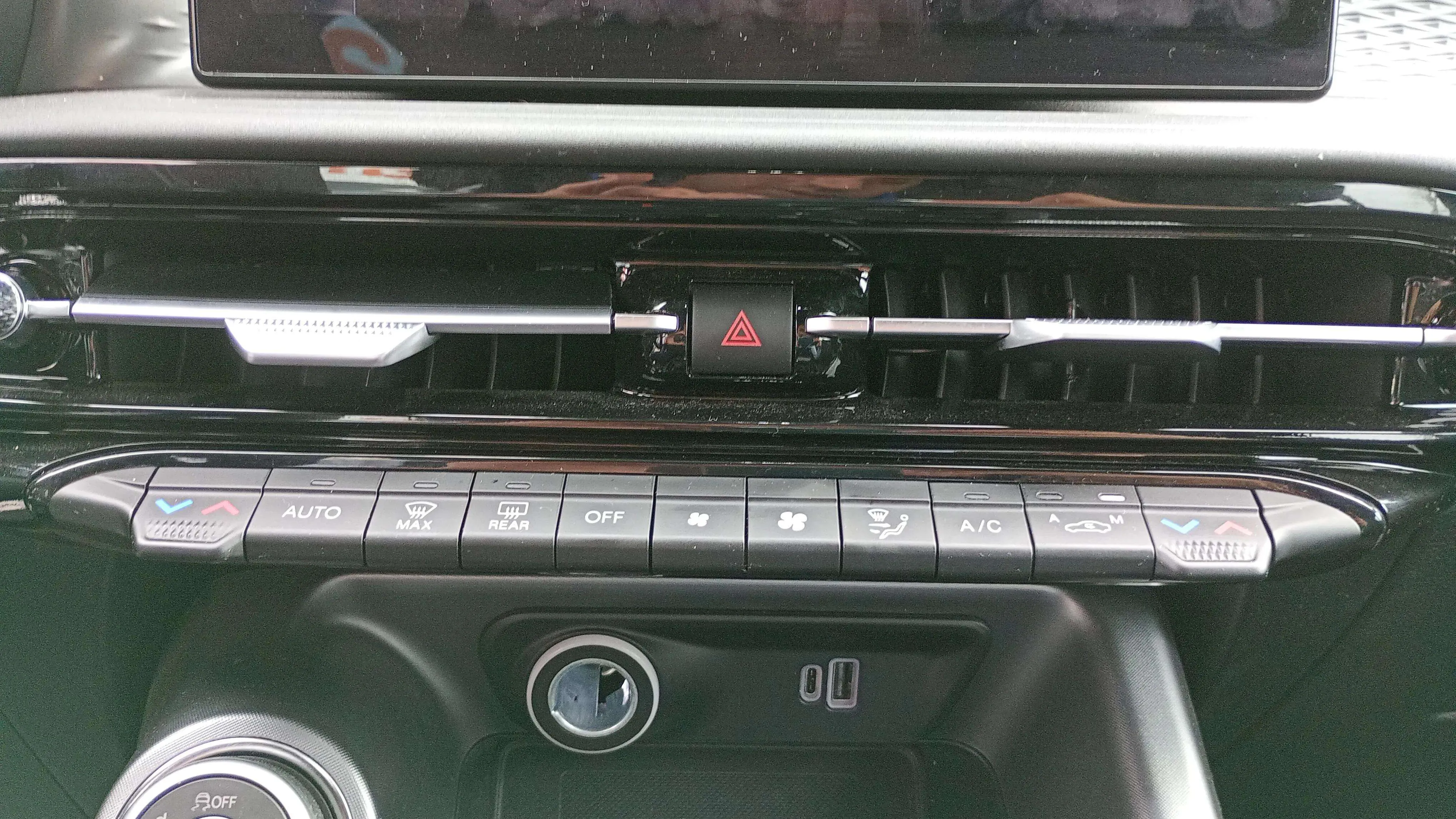 Alfa Romeo Tonale 1,6 DS Sprint FWD - foto 22