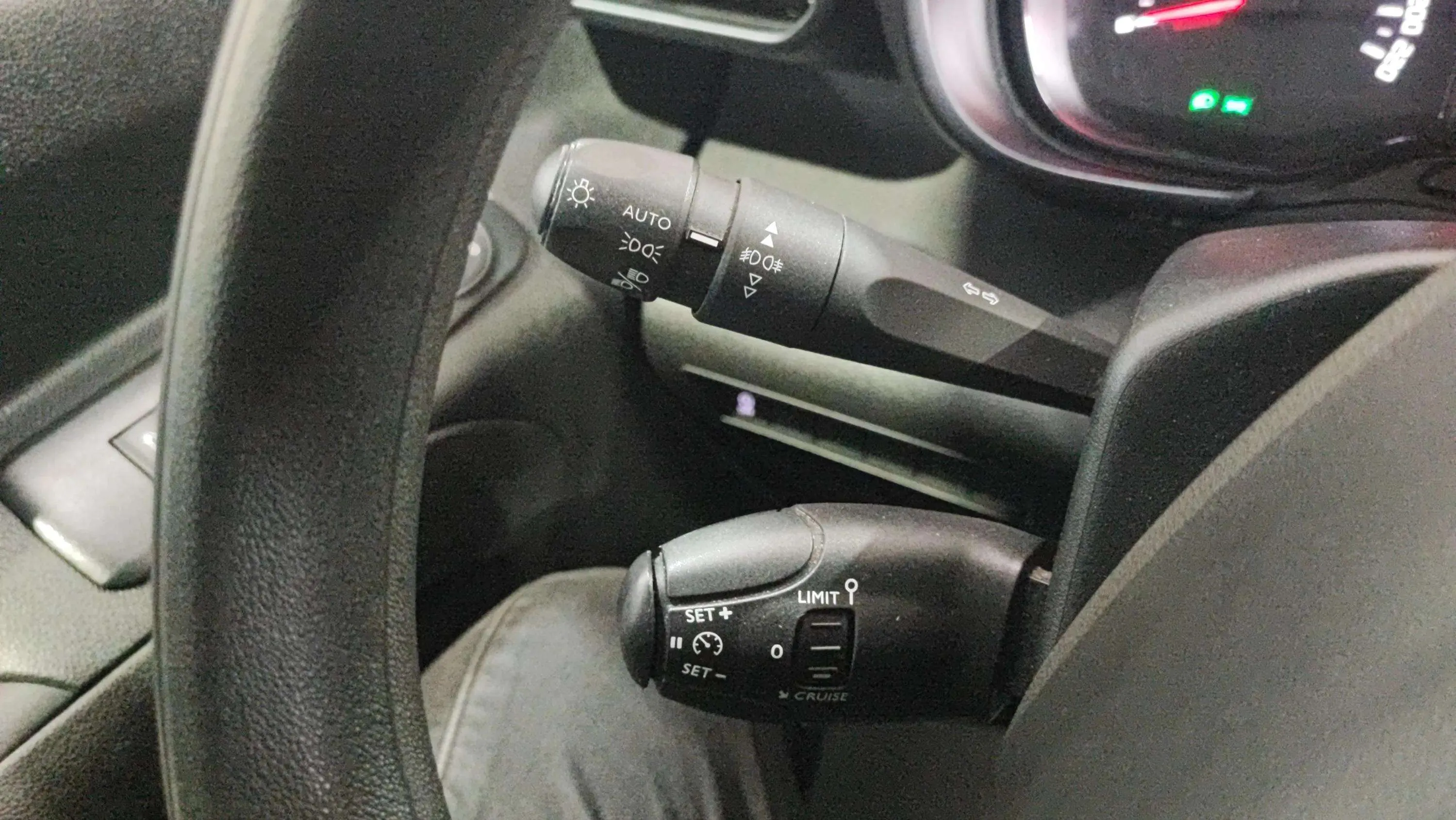 Citroën Berlingo Talla M BlueHDi 100 Live Pack - foto 15