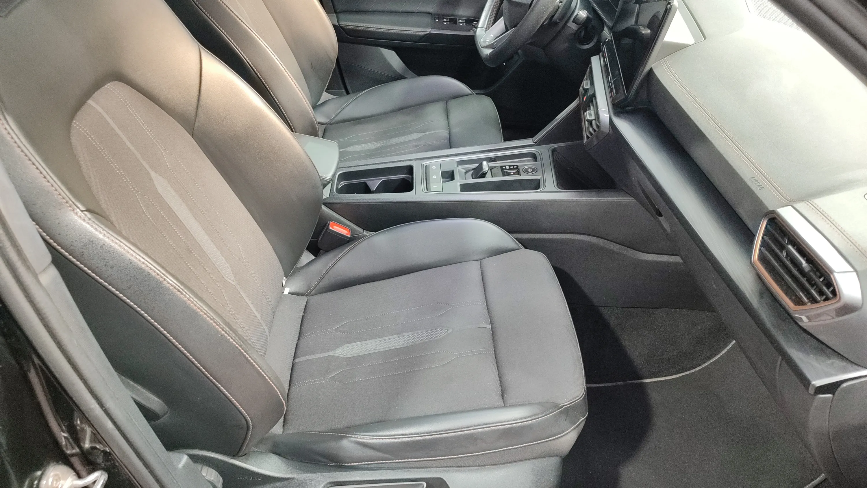 Cupra Formentor 1.5 TSI DSG - foto 27