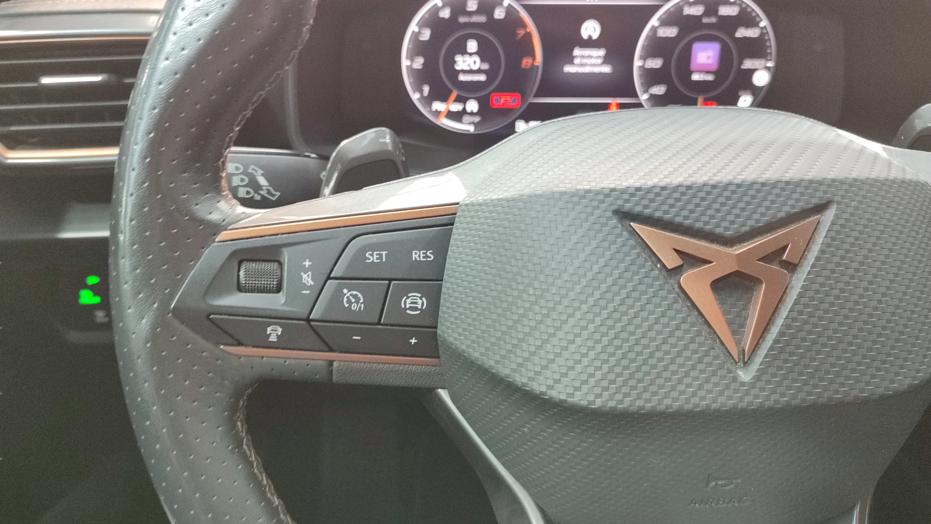Cupra Formentor 1.5 TSI DSG - foto 13