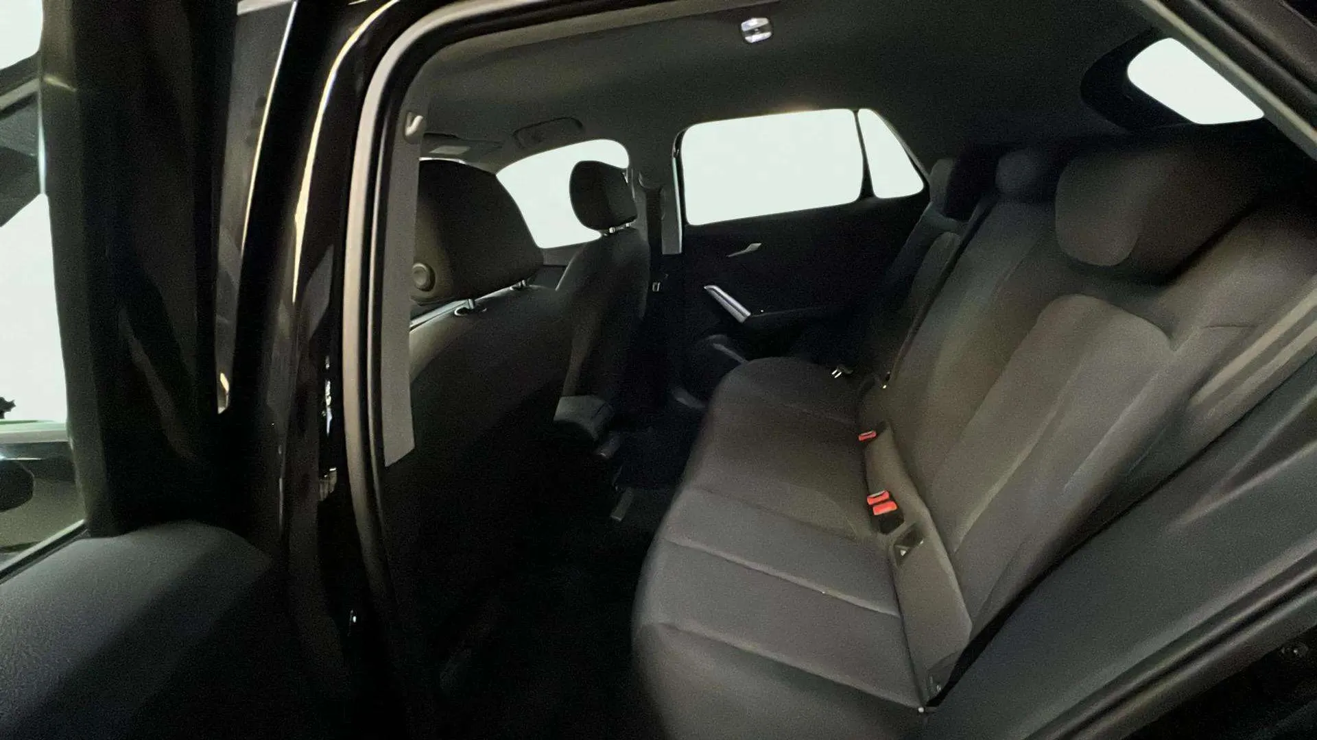 Audi Q2 Adrenalin 30 TFSI - foto 14