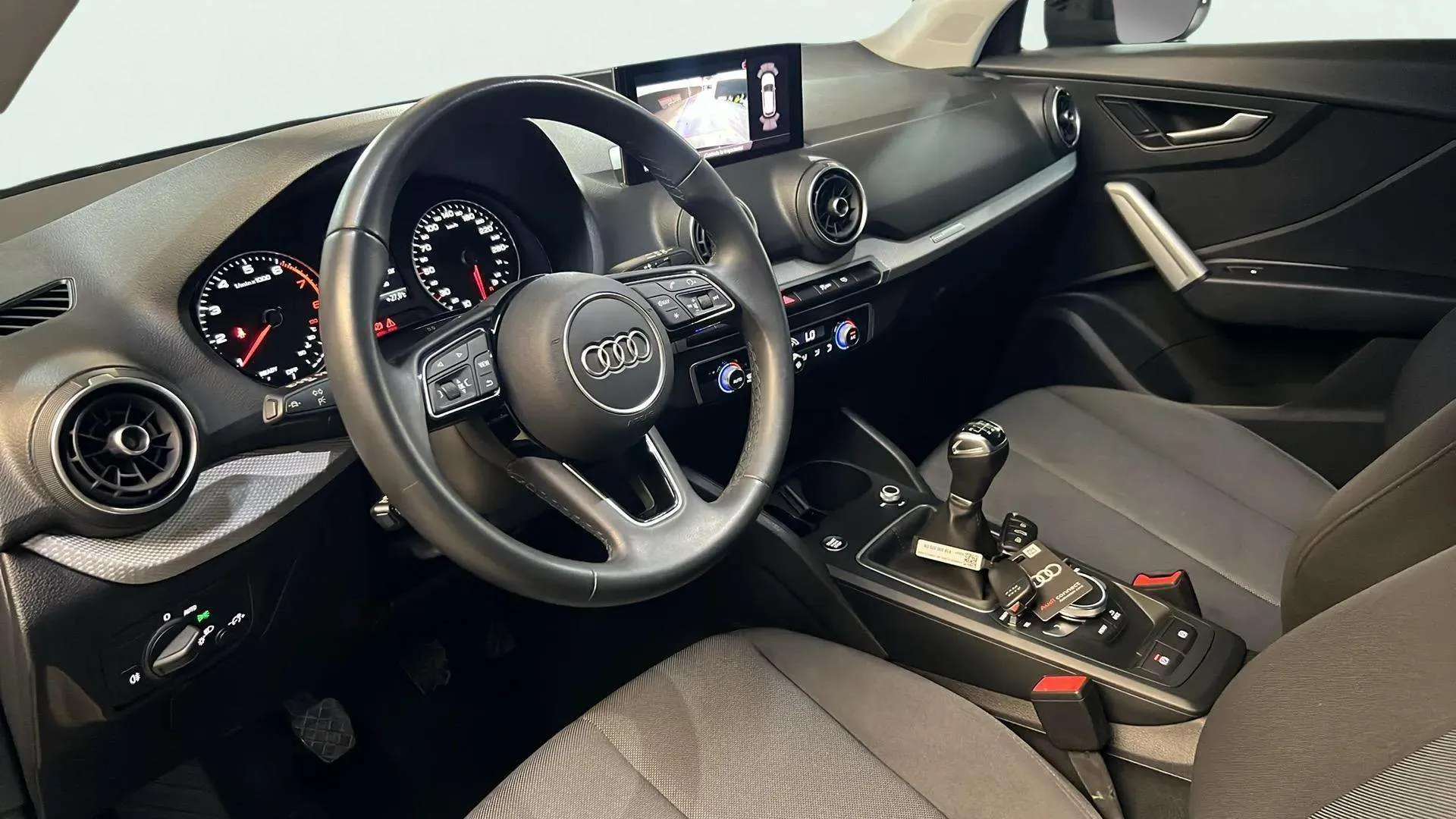 Audi Q2 Adrenalin 30 TFSI - foto 12