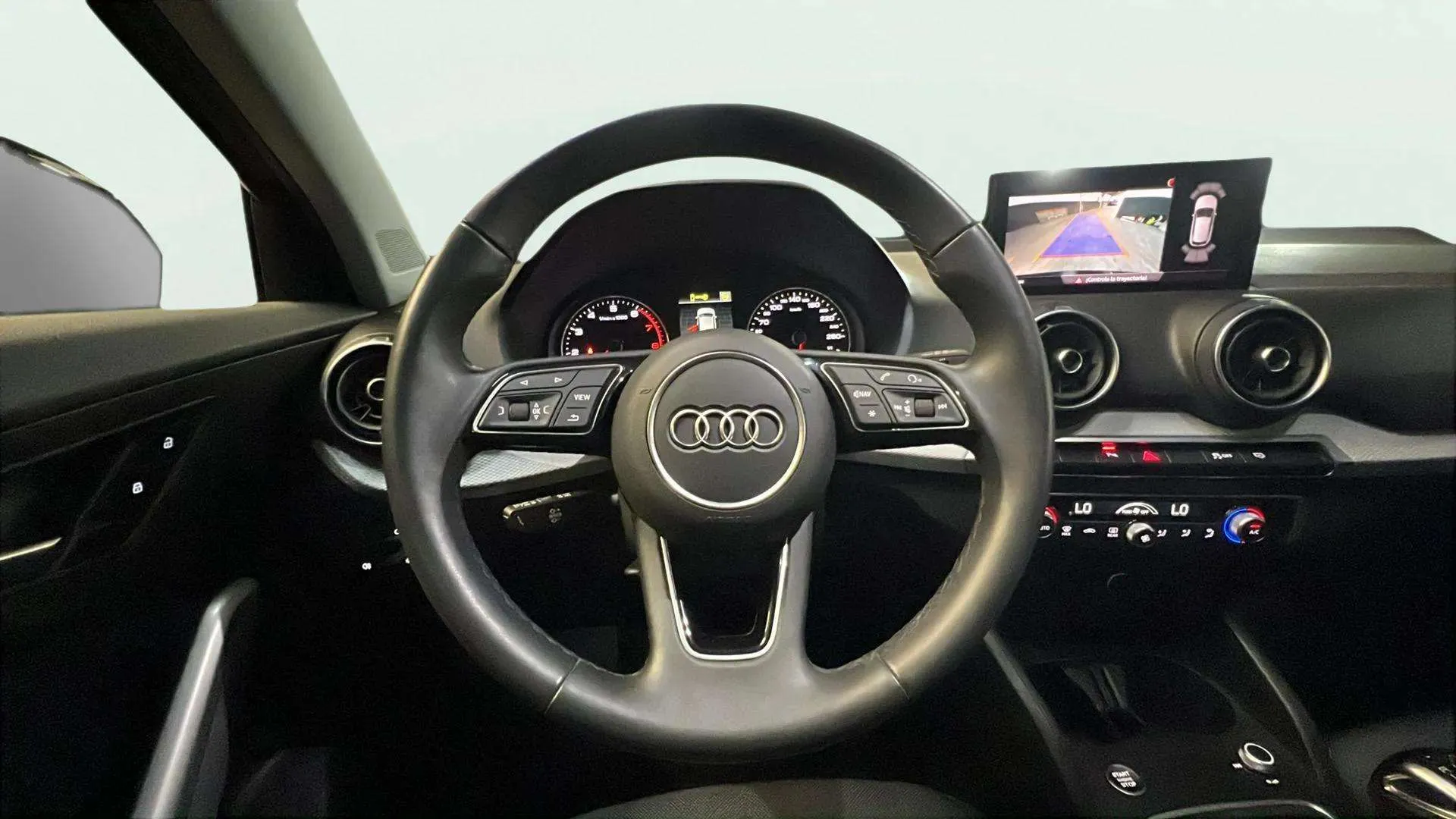 Audi Q2 Adrenalin 30 TFSI - foto 11