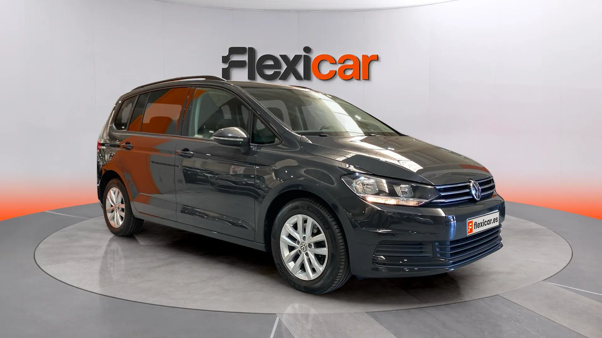 Volkswagen Touran Advance 2.0 TDI DSG