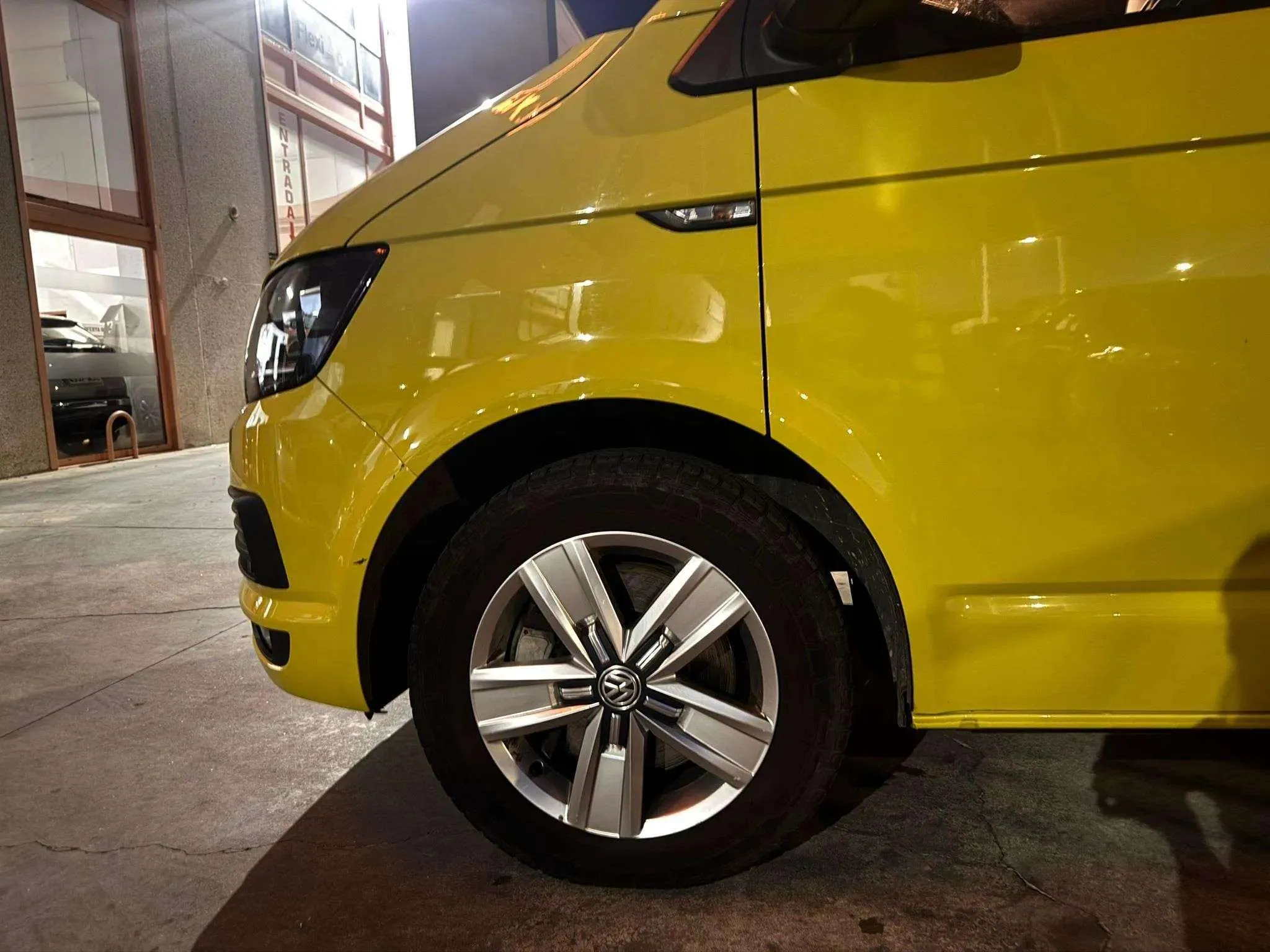 Volkswagen California Beach 2.0 TDI BMT DSG - foto 12