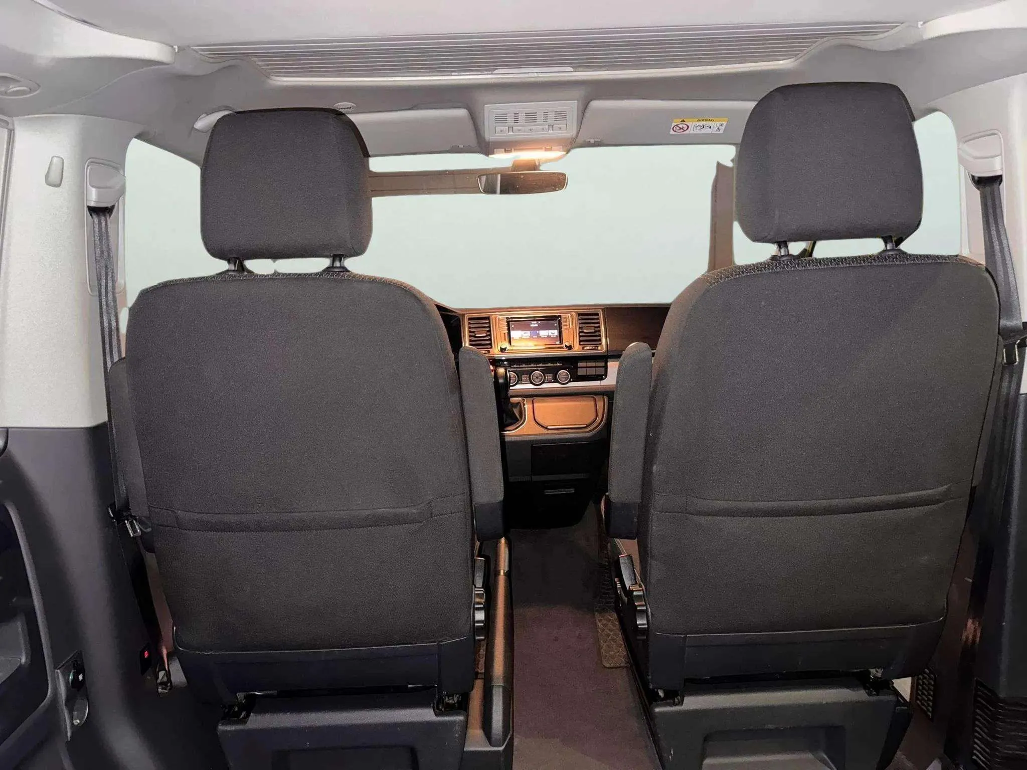 Volkswagen California Beach 2.0 TDI BMT DSG - foto 24