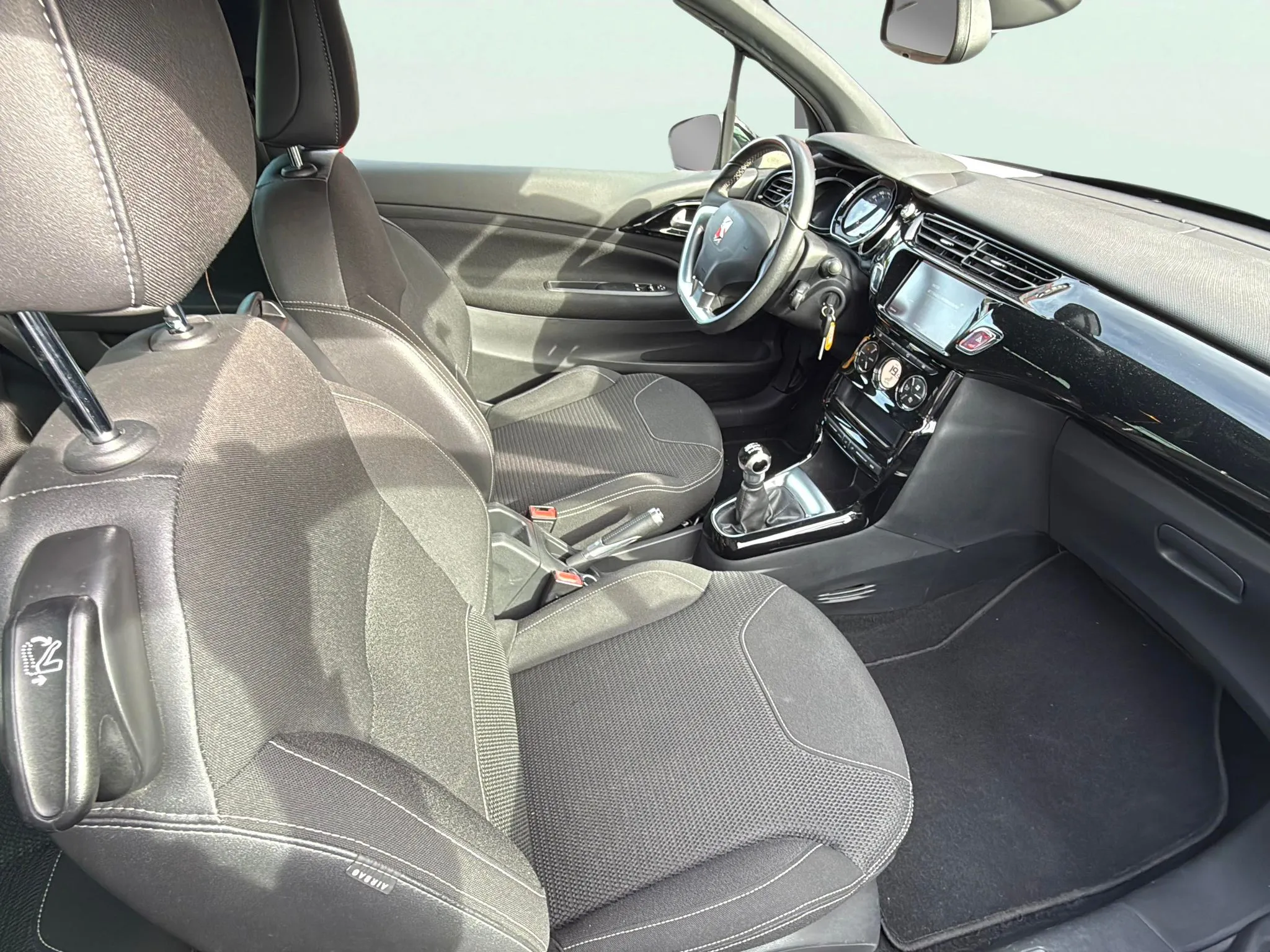DS DS 3 PureTech Style - foto 13
