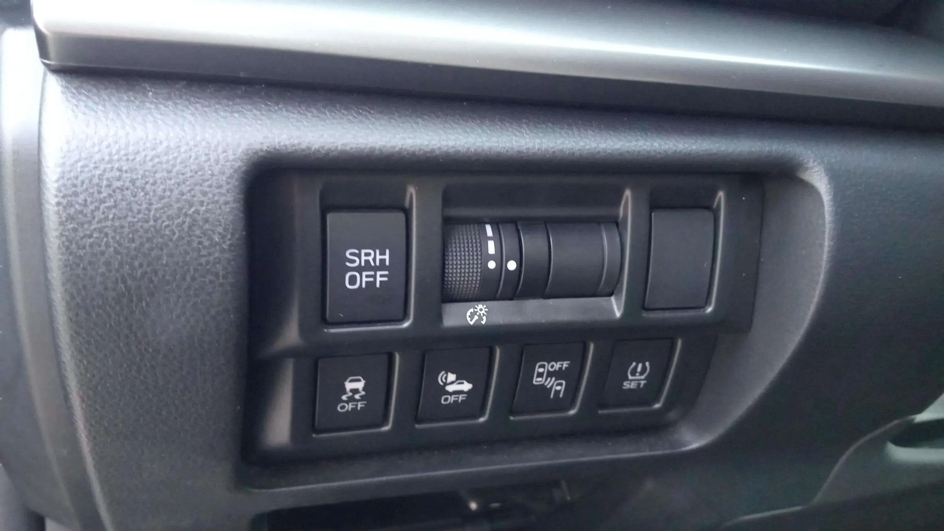 Subaru XV 2.0i Hybrid CVT Executive Plus 4 W - foto 26