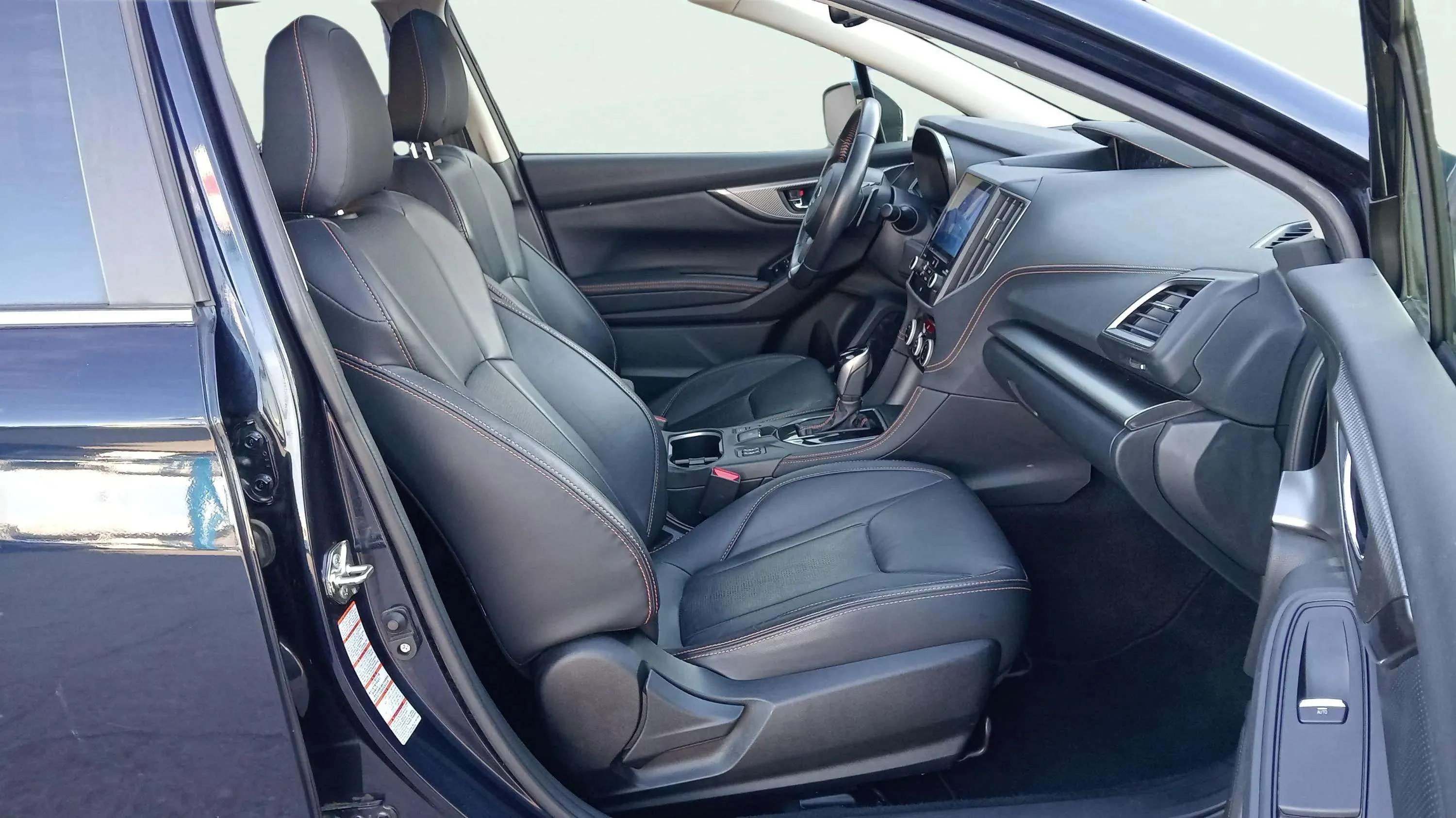 Subaru XV 2.0i Hybrid CVT Executive Plus 4 W - foto 18
