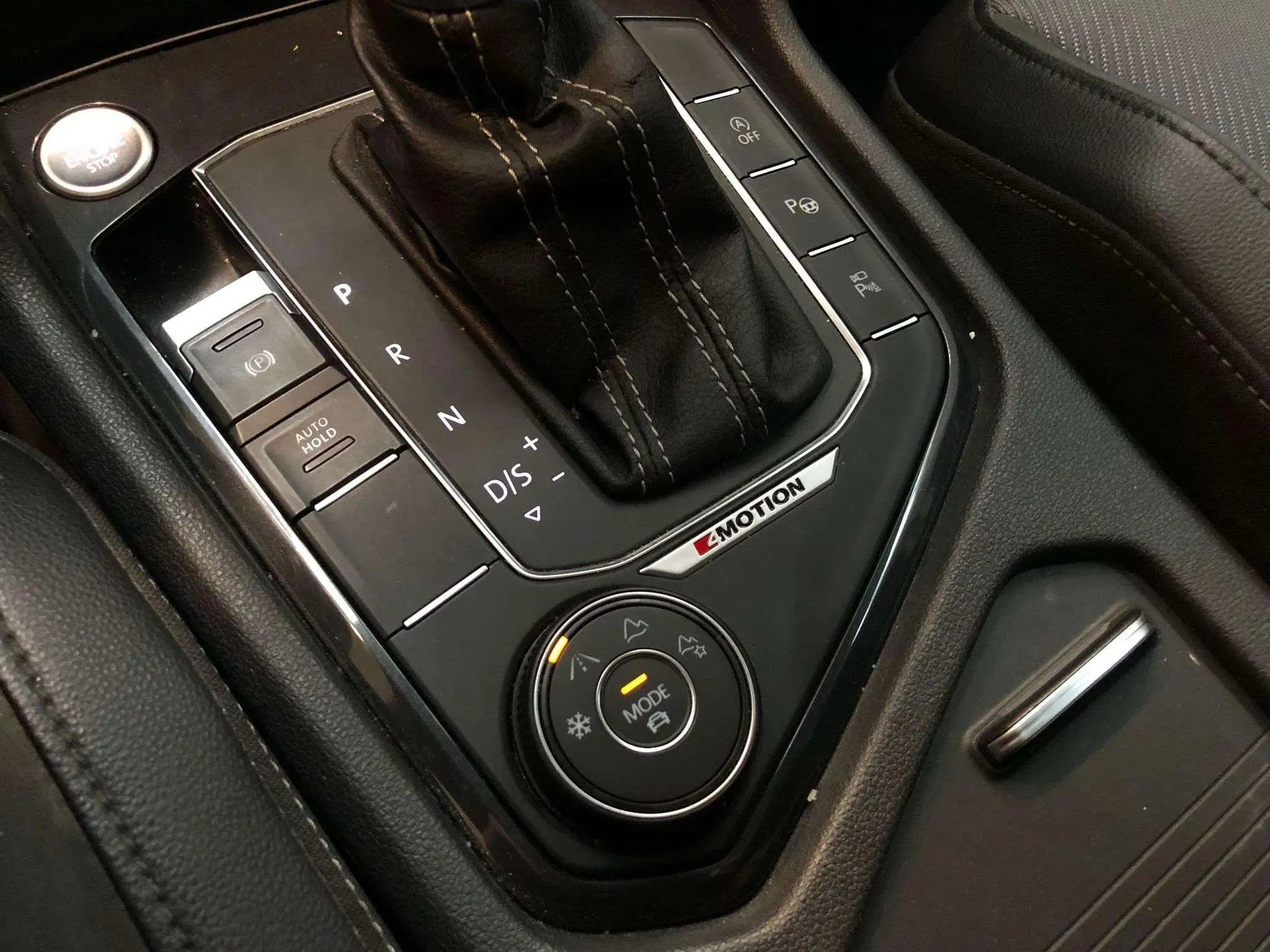 Volkswagen Tiguan Sport 2.0 TDI 4Motion DSG - foto 13