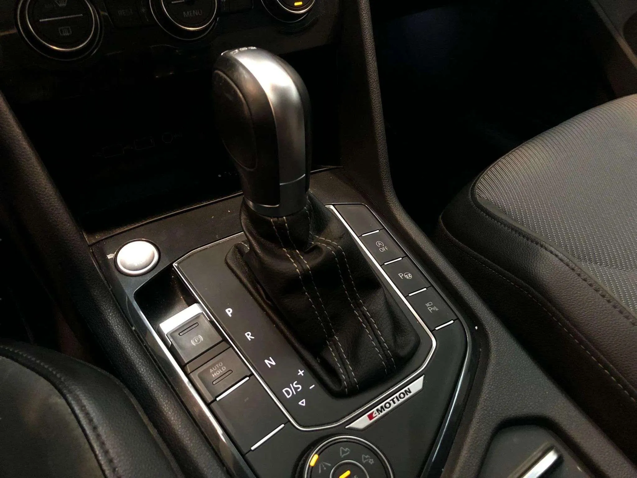 Volkswagen Tiguan Sport 2.0 TDI 4Motion DSG - foto 14