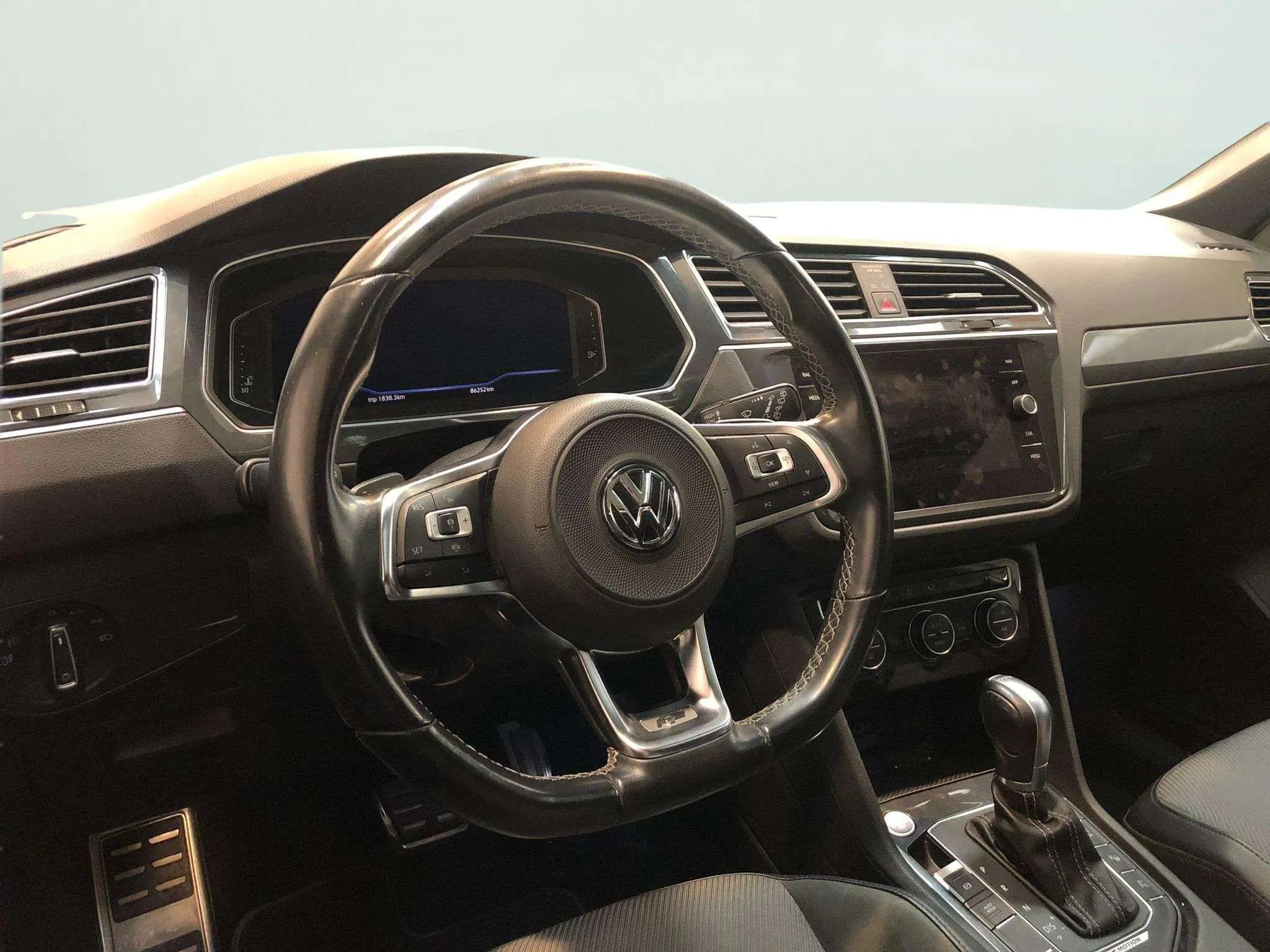 Volkswagen Tiguan Sport 2.0 TDI 4Motion DSG - foto 6