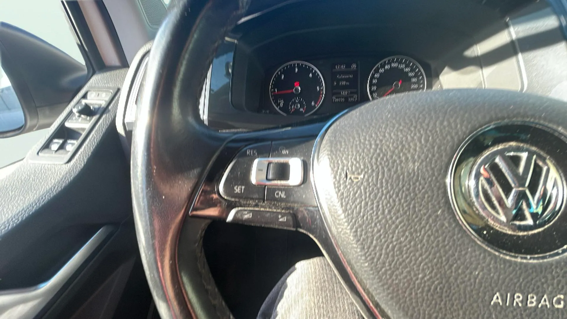 Volkswagen Multivan Premium Corto 2.0 TDI BMT DSG - foto 19
