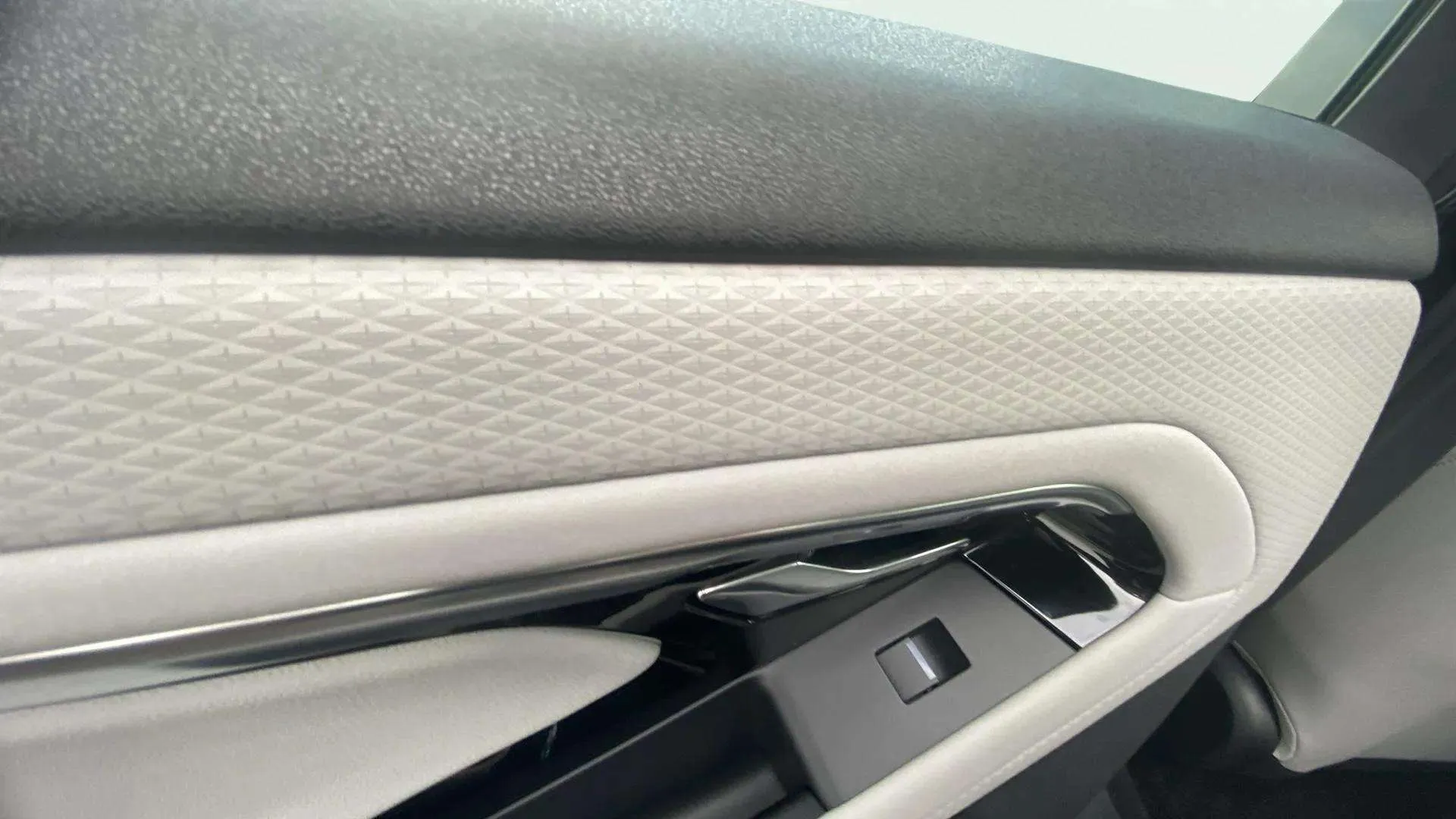 Land Rover Range Rover Evoque 2.0 D180 4WD MHEV - foto 21