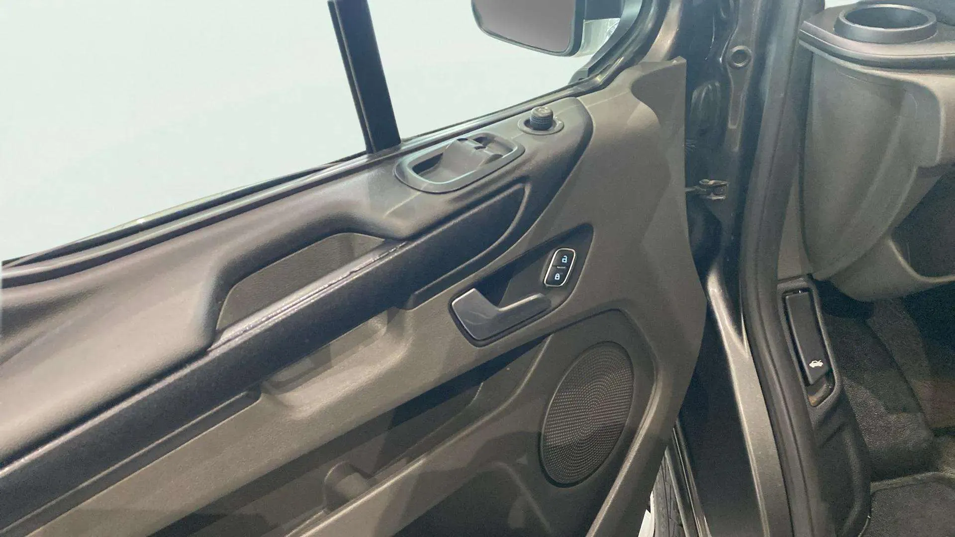 Ford Transit Custom Kombi 2.0 TDCi 320 L2 Trend - foto 23