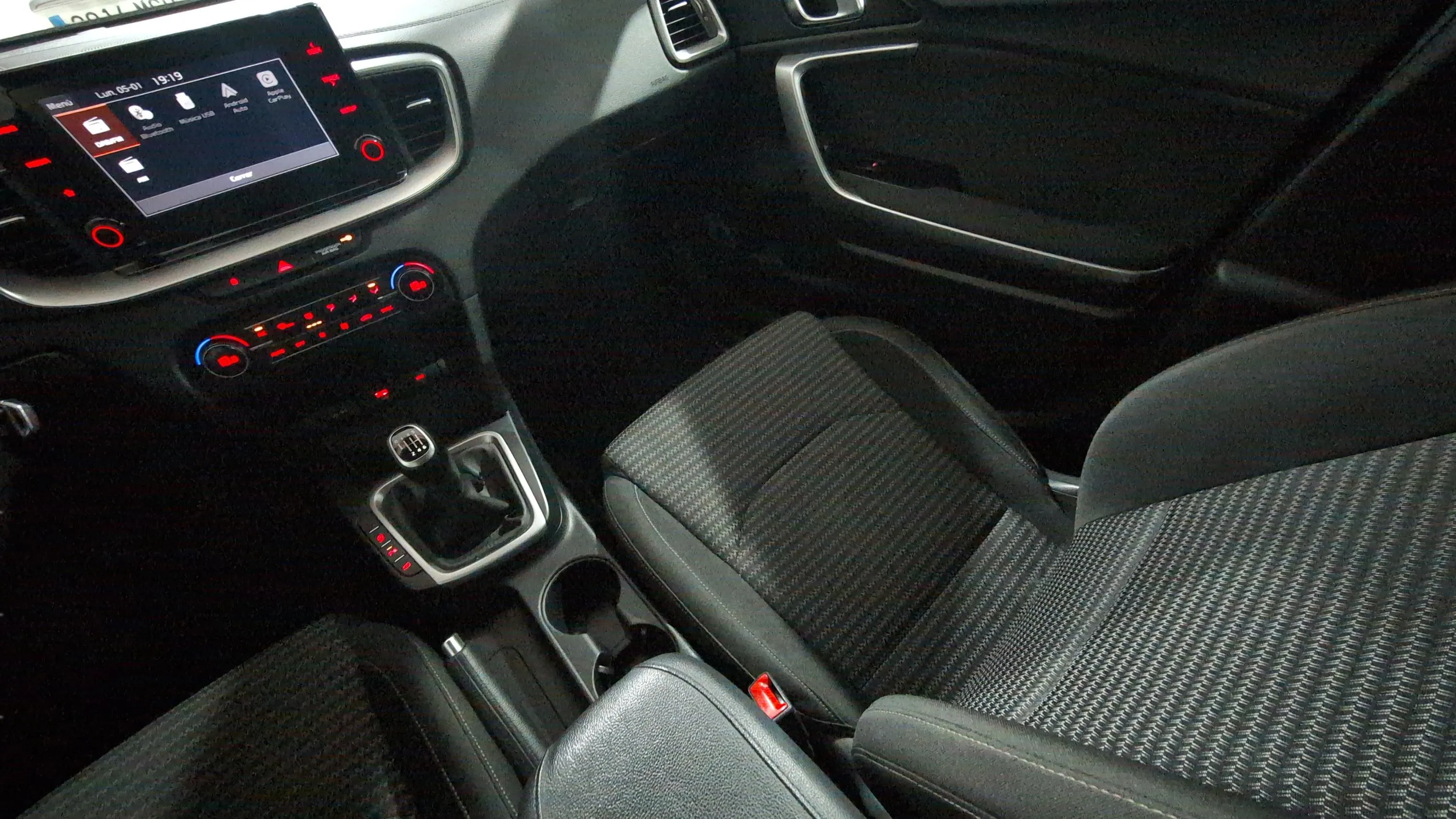 Kia XCeed 1.0 T-GDi Drive - foto 11